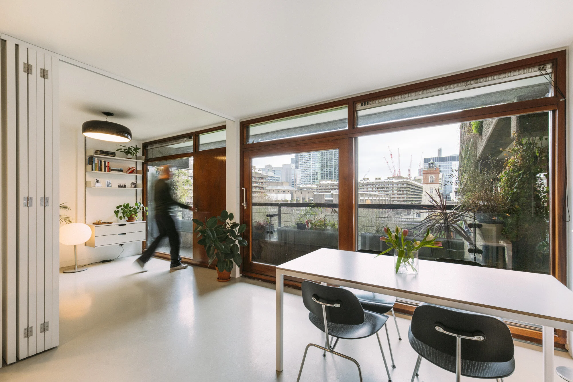 Exploring the Iconic Barbican Flats A Journey through Brutalist