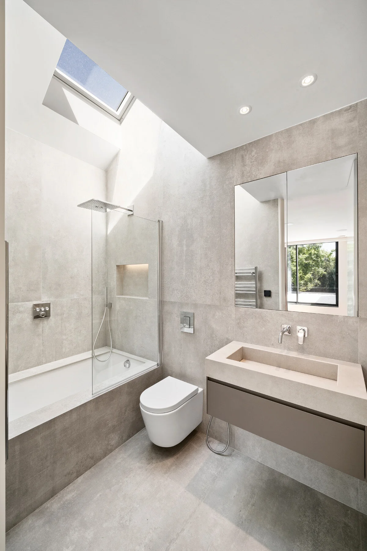  73 Uphill Road, Mill Hill, NW7 4PT, London. Client: WL Contractors. Photography by Joas Souza 