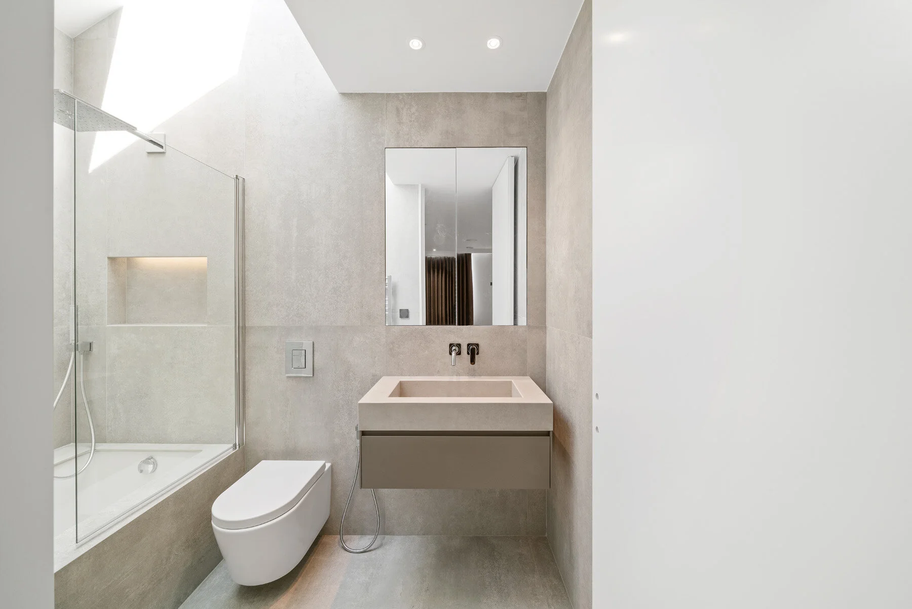  73 Uphill Road, Mill Hill, NW7 4PT, London. Client: WL Contractors. Photography by Joas Souza 