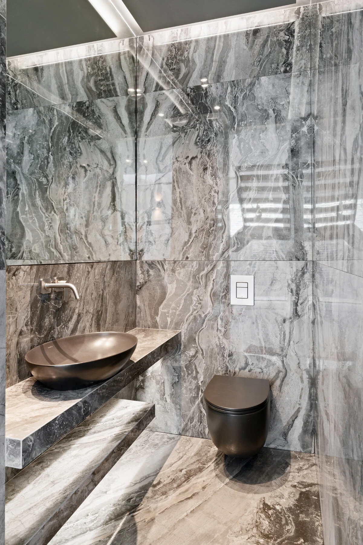  73 Uphill Road, Mill Hill, NW7 4PT, London. Client: WL Contractors. Photography by Joas Souza 