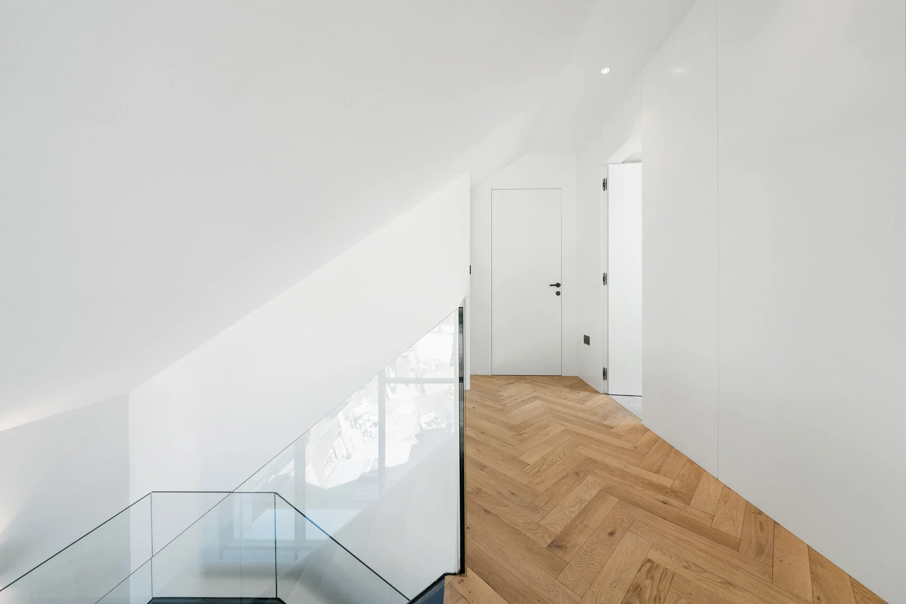  73 Uphill Road, Mill Hill, NW7 4PT, London. Client: WL Contractors. Photography by Joas Souza 
