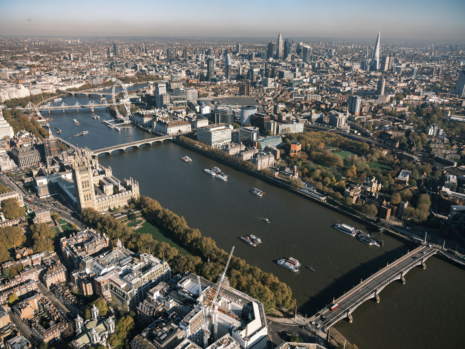  London Aerial View - Thames River / Westminster 