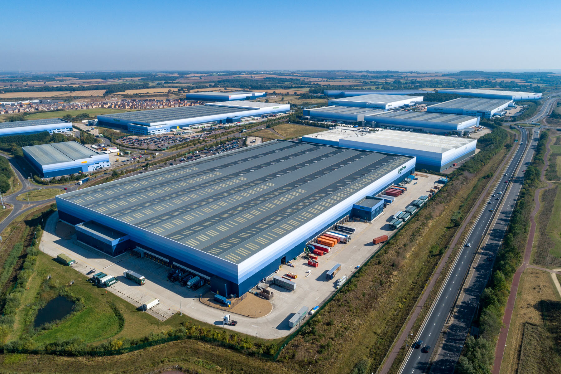  Aerial photography of warehouses and industrial parks 