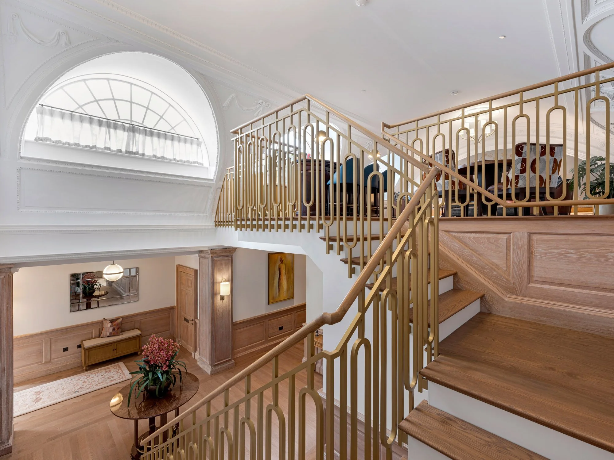  Gracing the banks of the River Thames in the heart of historic Westminster, 9 Millbank is a landmark residential address that captures the essence of British luxury and style. 