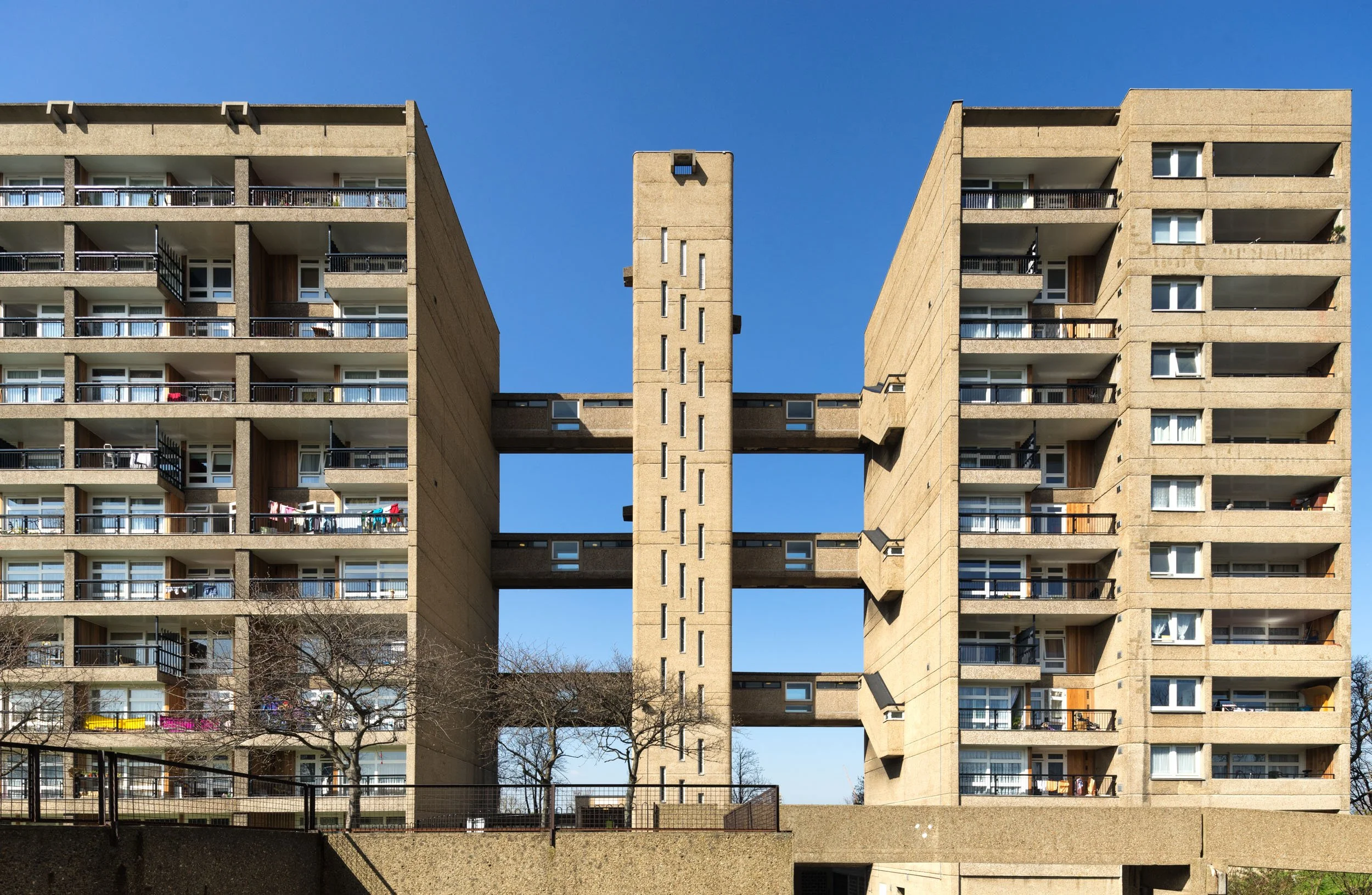 architectural-photography-balfron-tower-brutalist-erno-goldfinger-london-26.jpg
