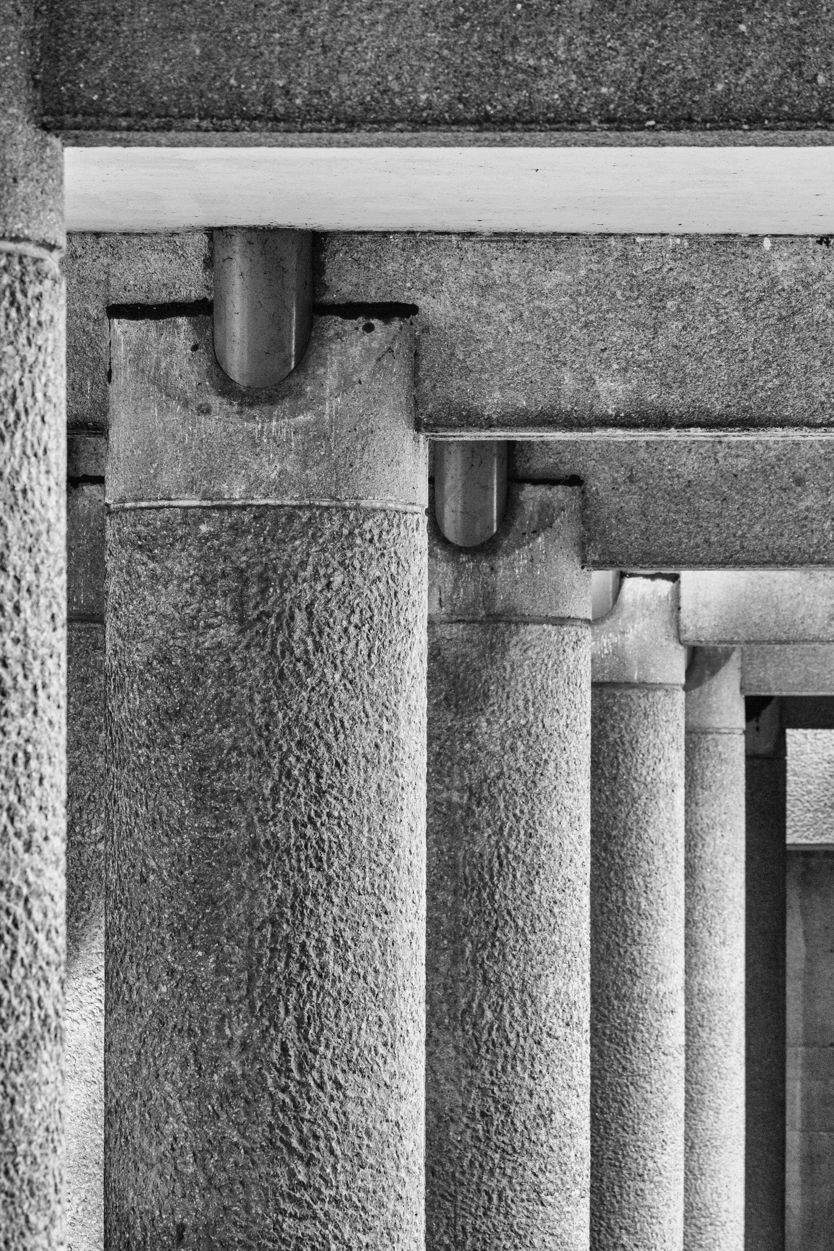 architectural-photography-barbican-estate-brutalist-chamberlin-powell-bon-london-exterior-45.jpg