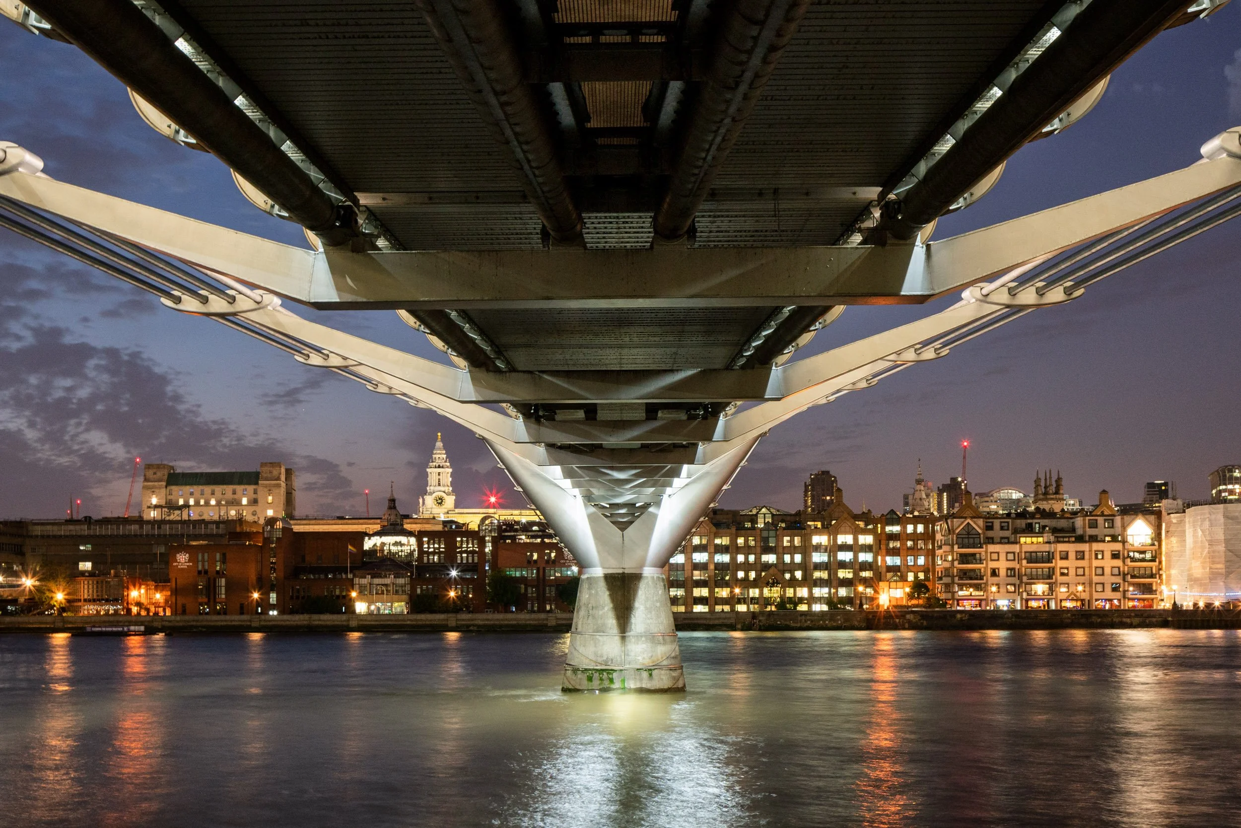 illuminated-river-bridges-of-london-dusk-photography-24.jpg