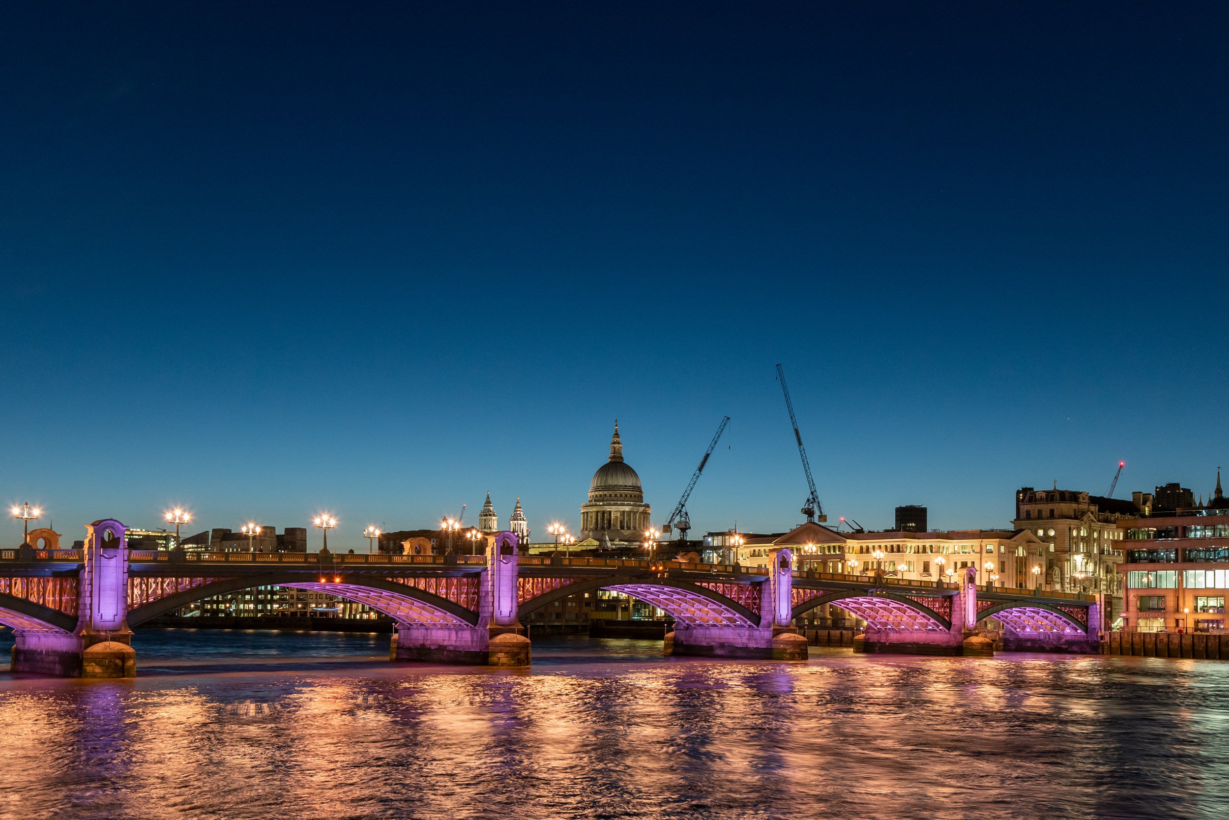 illuminated-river-bridges-of-london-dusk-photography-38.jpg