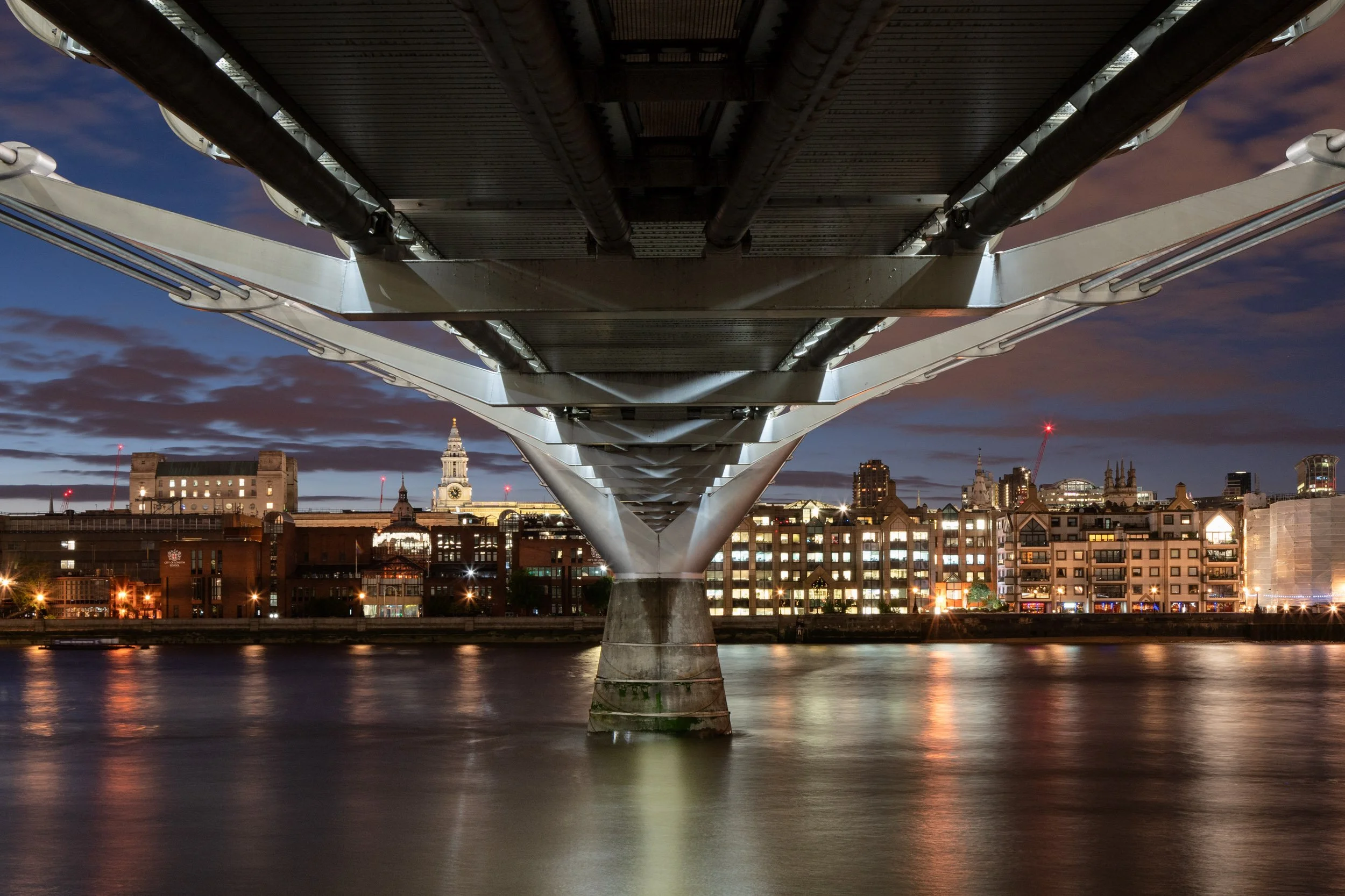 illuminated-river-bridges-of-london-dusk-photography-42.jpg