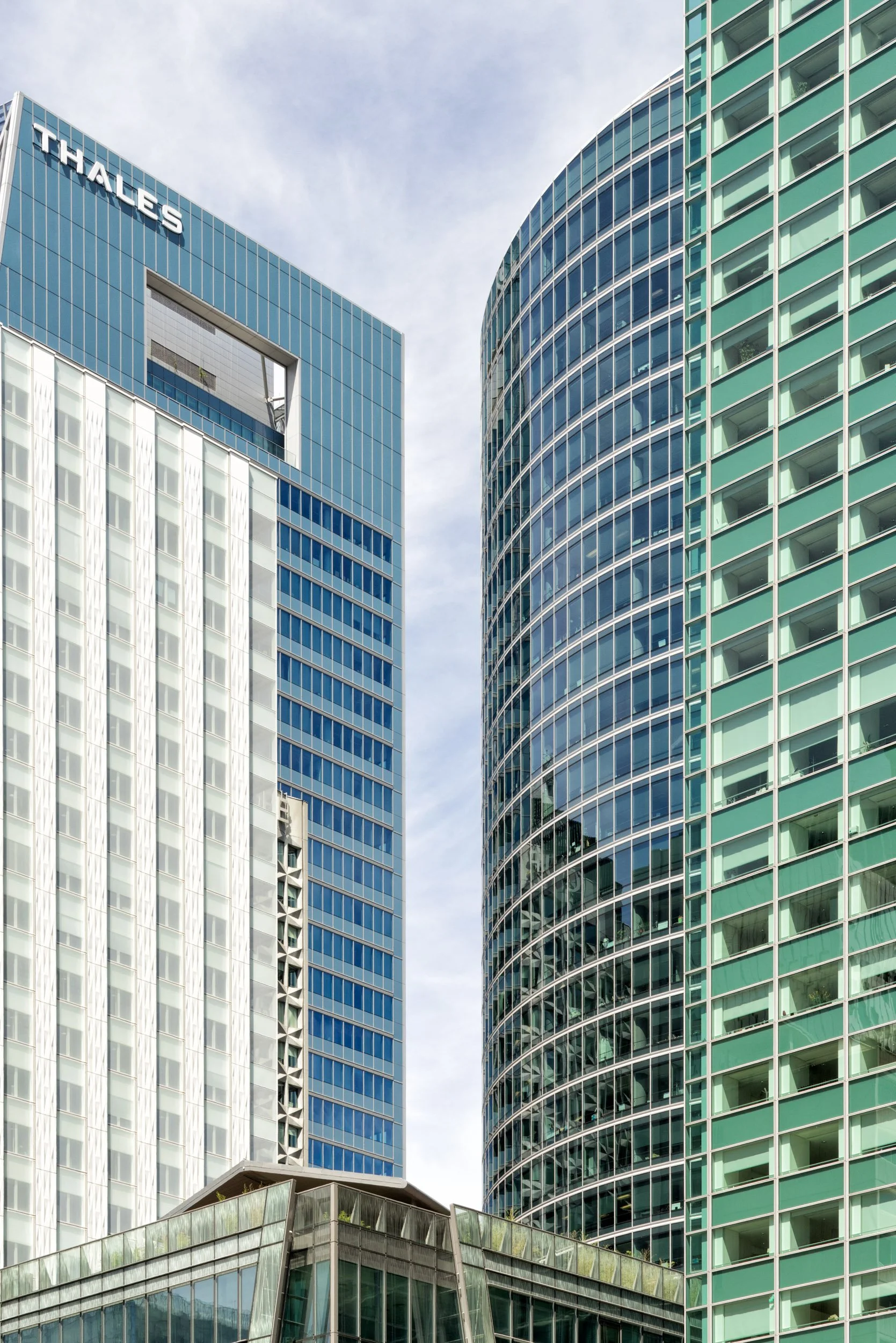 la-defense-business-district-paris-architectural-photography-055.jpg