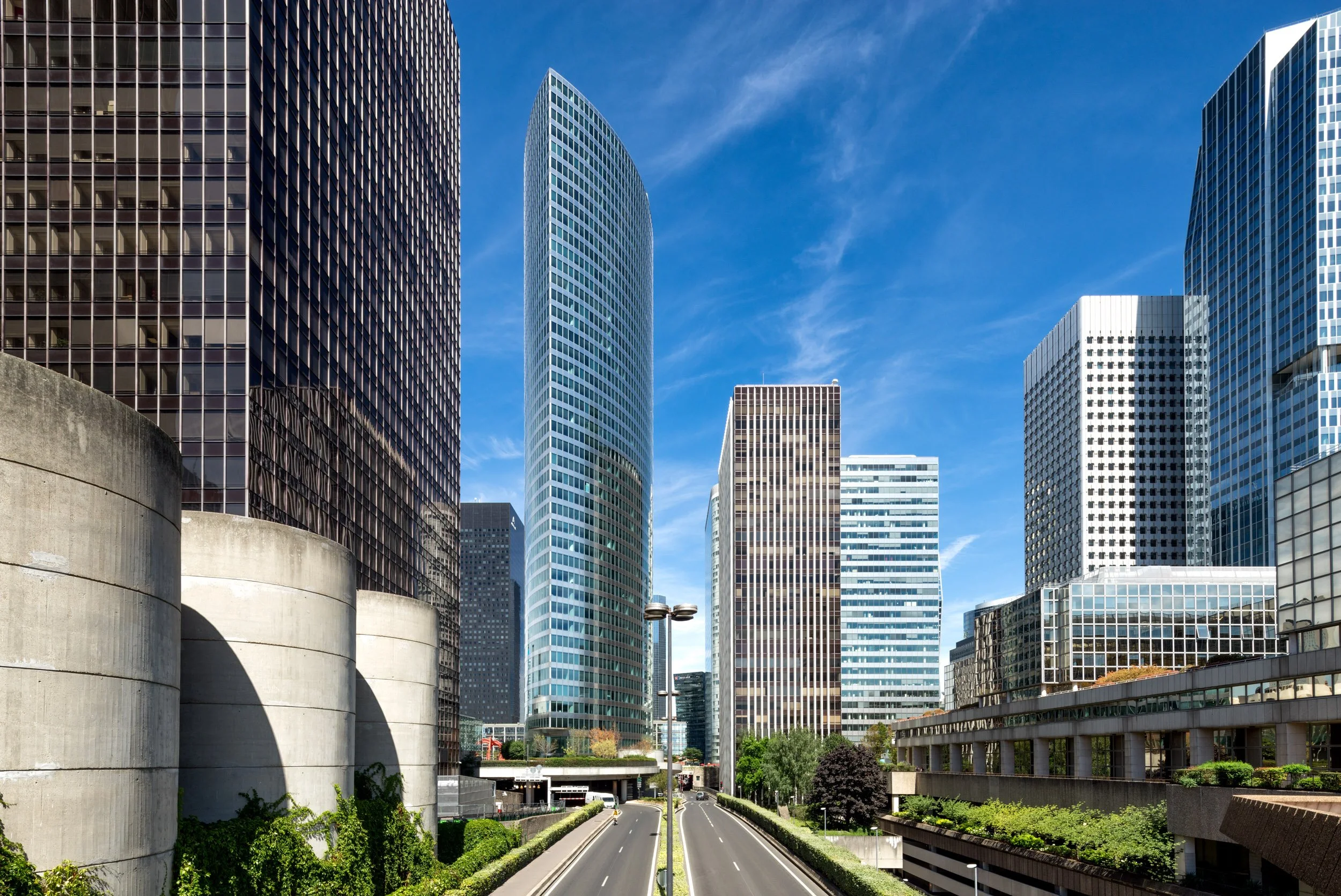 la-defense-business-district-paris-architectural-photography-072.jpg