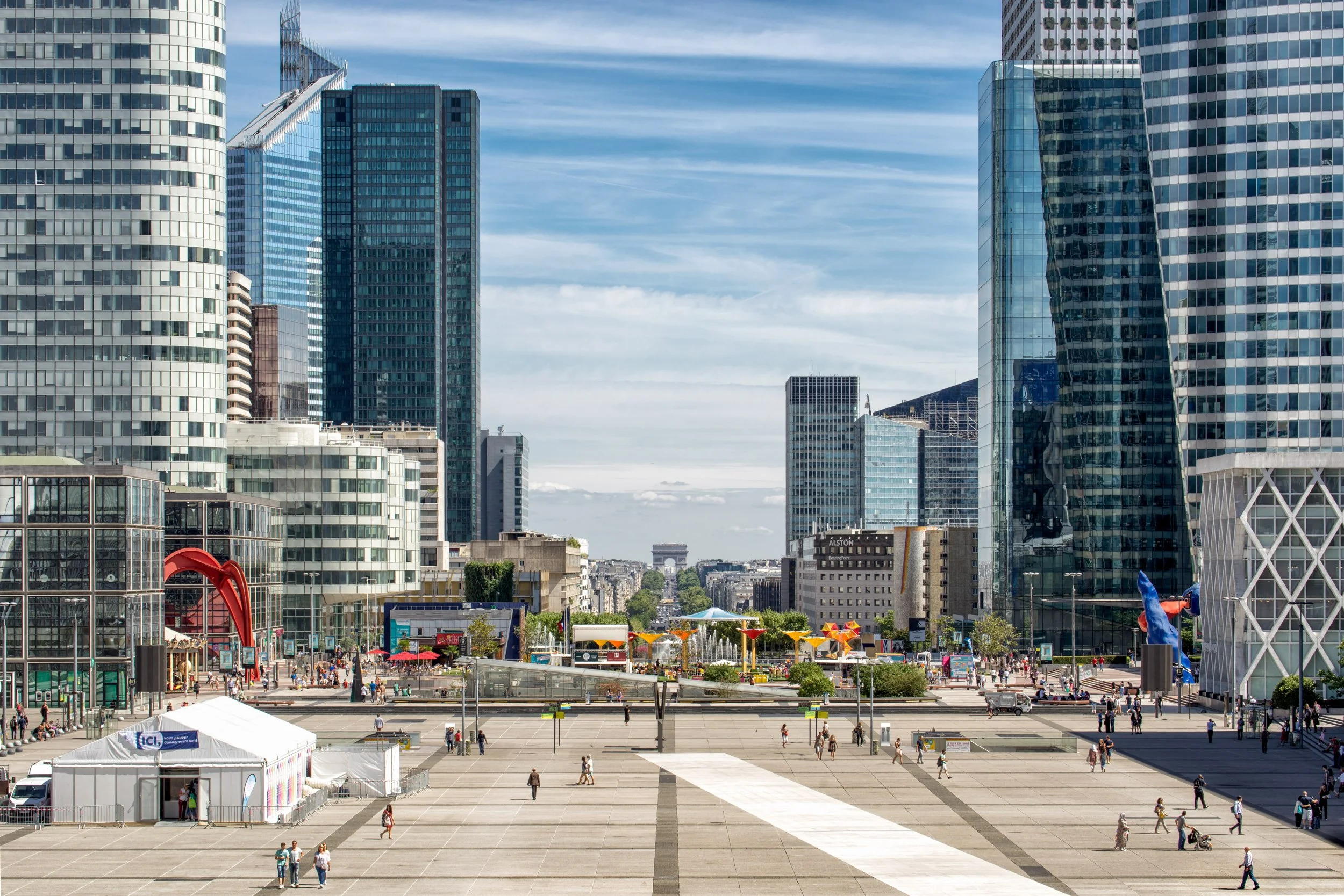 la-defense-business-district-paris-architectural-photography-077.jpg