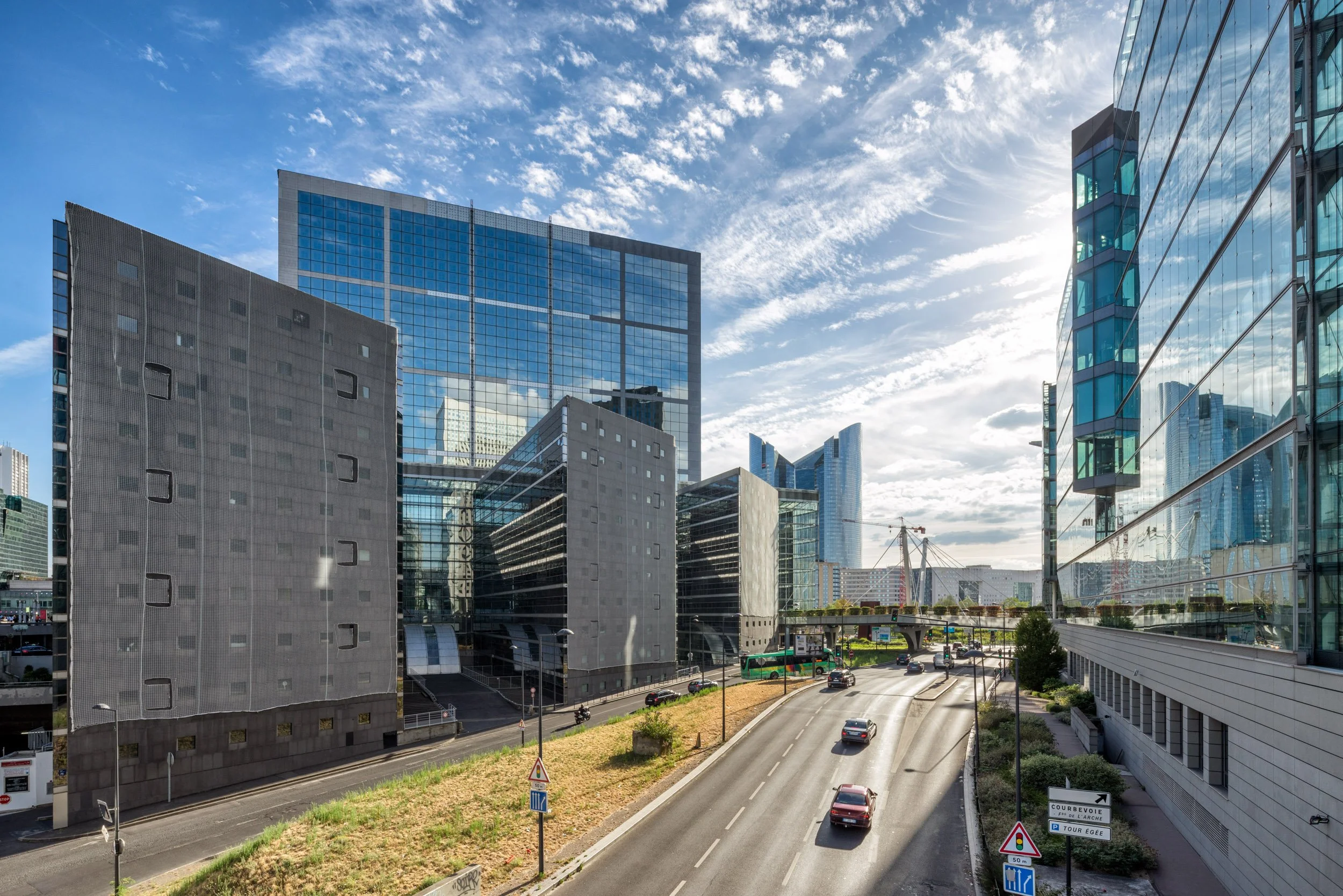 la-defense-business-district-paris-architectural-photography-096.jpg