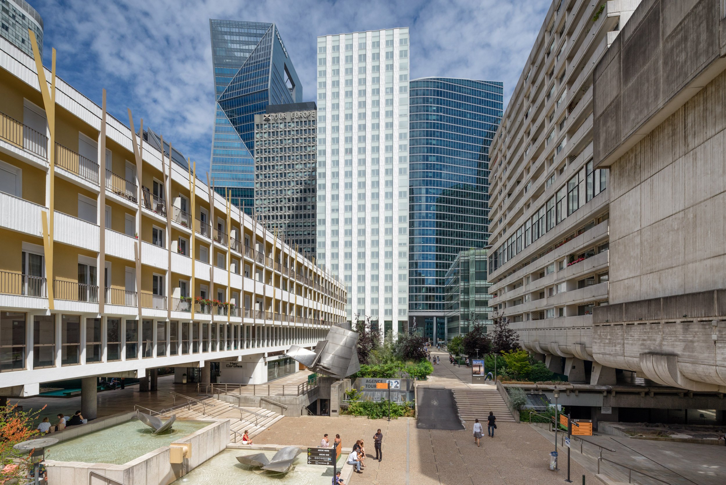 la-defense-business-district-paris-architectural-photography-109.jpg
