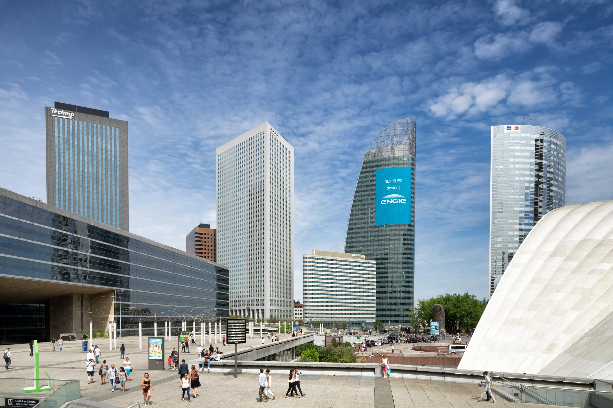 la-defense-business-district-paris-architectural-photography-112.jpg