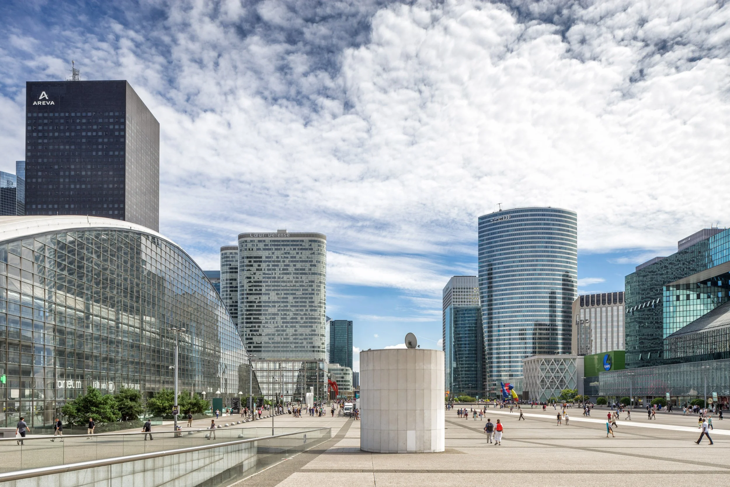 la-defense-business-district-paris-architectural-photography-113.jpg