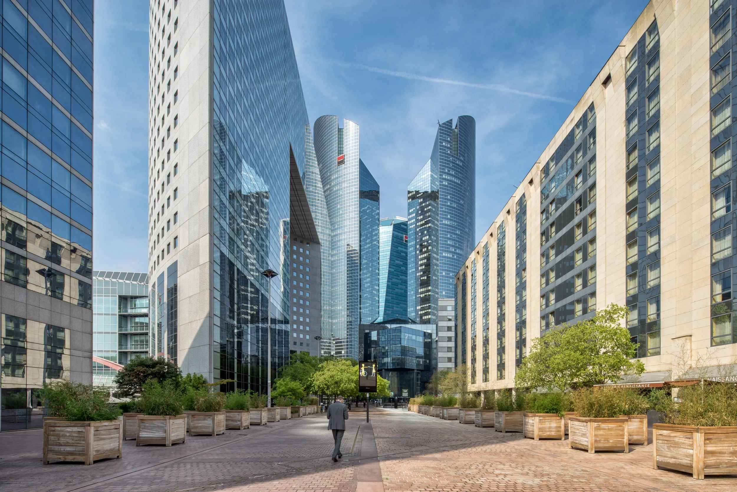 la-defense-business-district-paris-architectural-photography-118.jpg