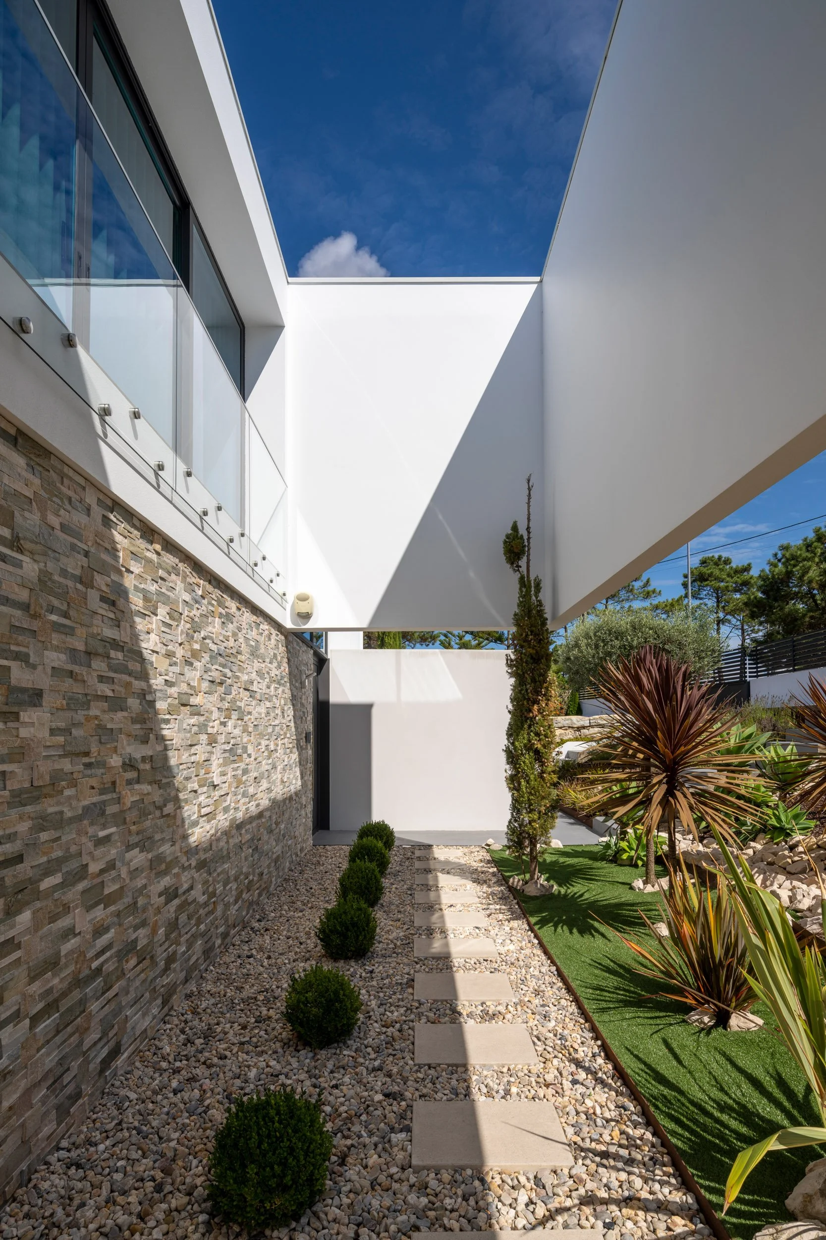foz-do-arelho-private-residence-portugal-architectural-photography-20.jpg