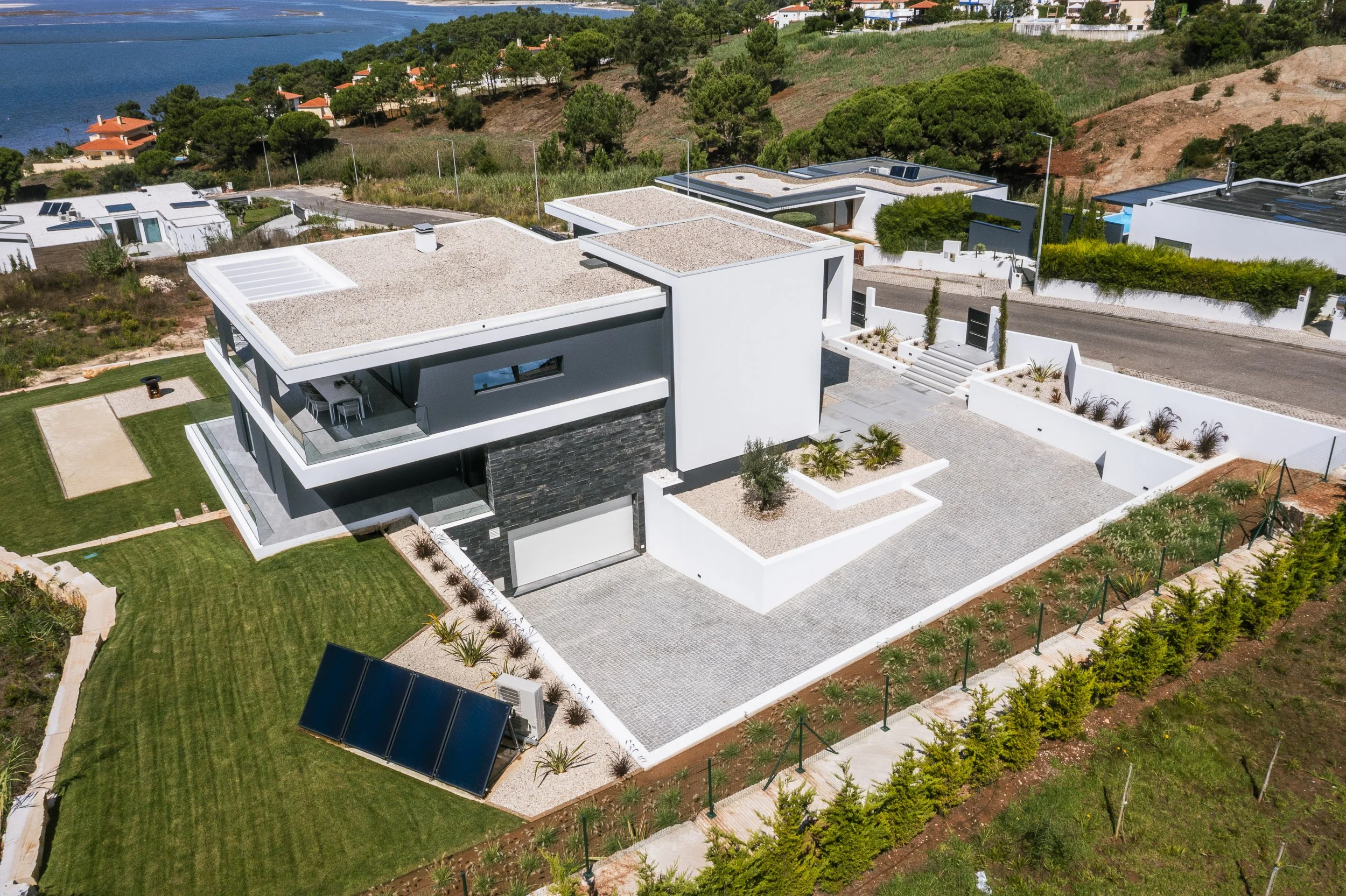 foz-do-arelho-contemporary-private-residence-portugal-aerial-photography078.jpg
