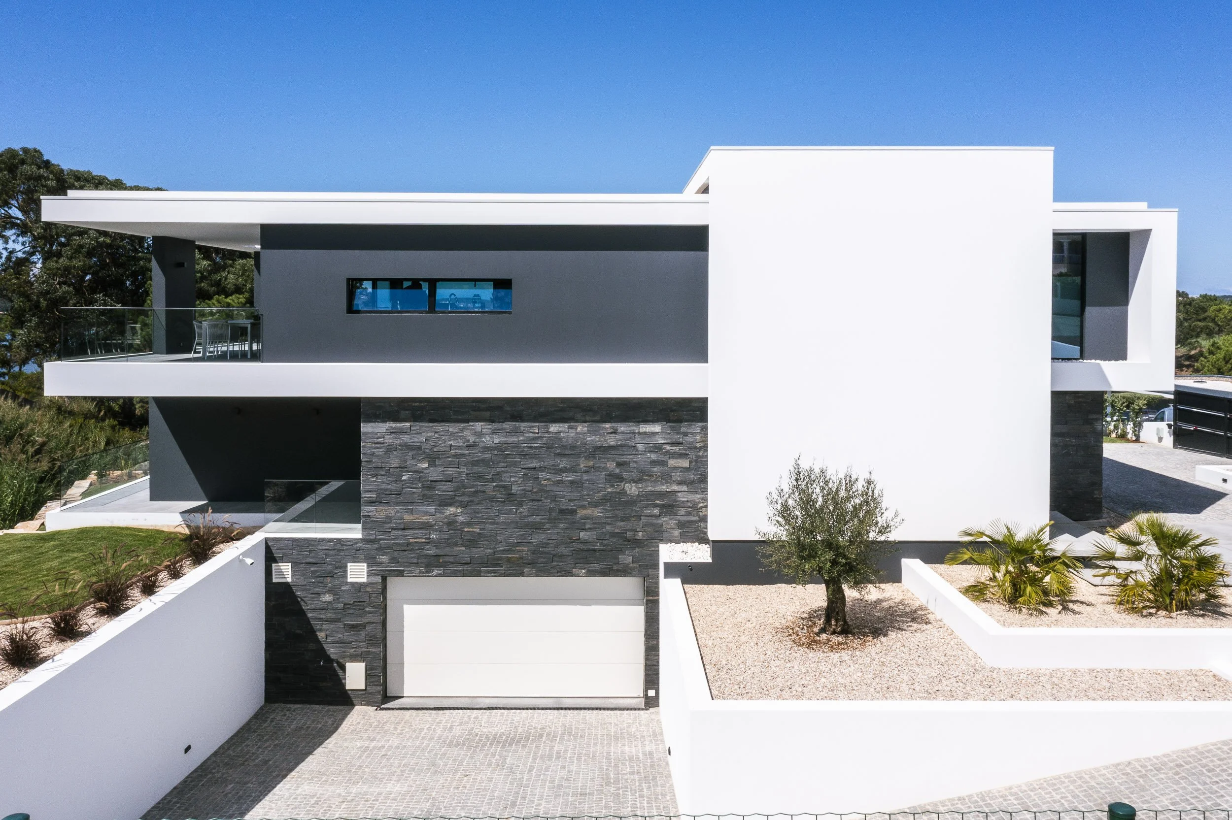 foz-do-arelho-contemporary-private-residence-portugal-aerial-photography080.jpg