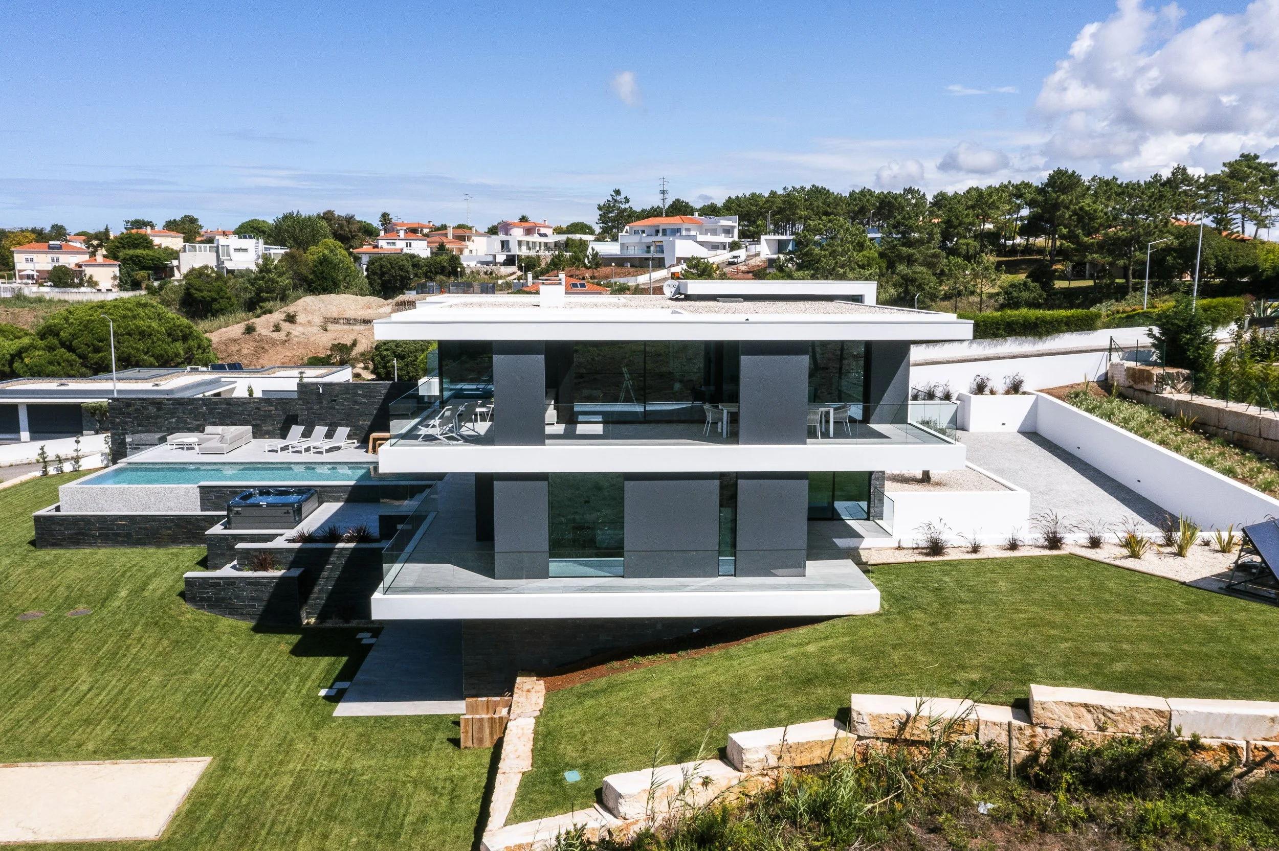 foz-do-arelho-contemporary-private-residence-portugal-aerial-photography089.jpg