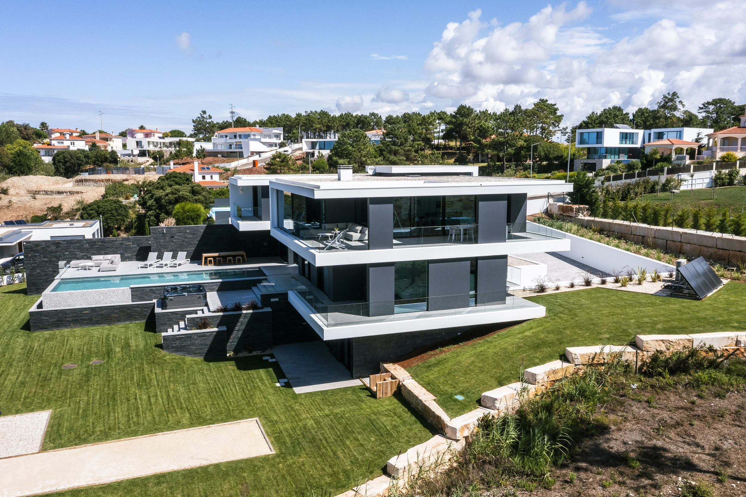 foz-do-arelho-contemporary-private-residence-portugal-aerial-photography090.jpg