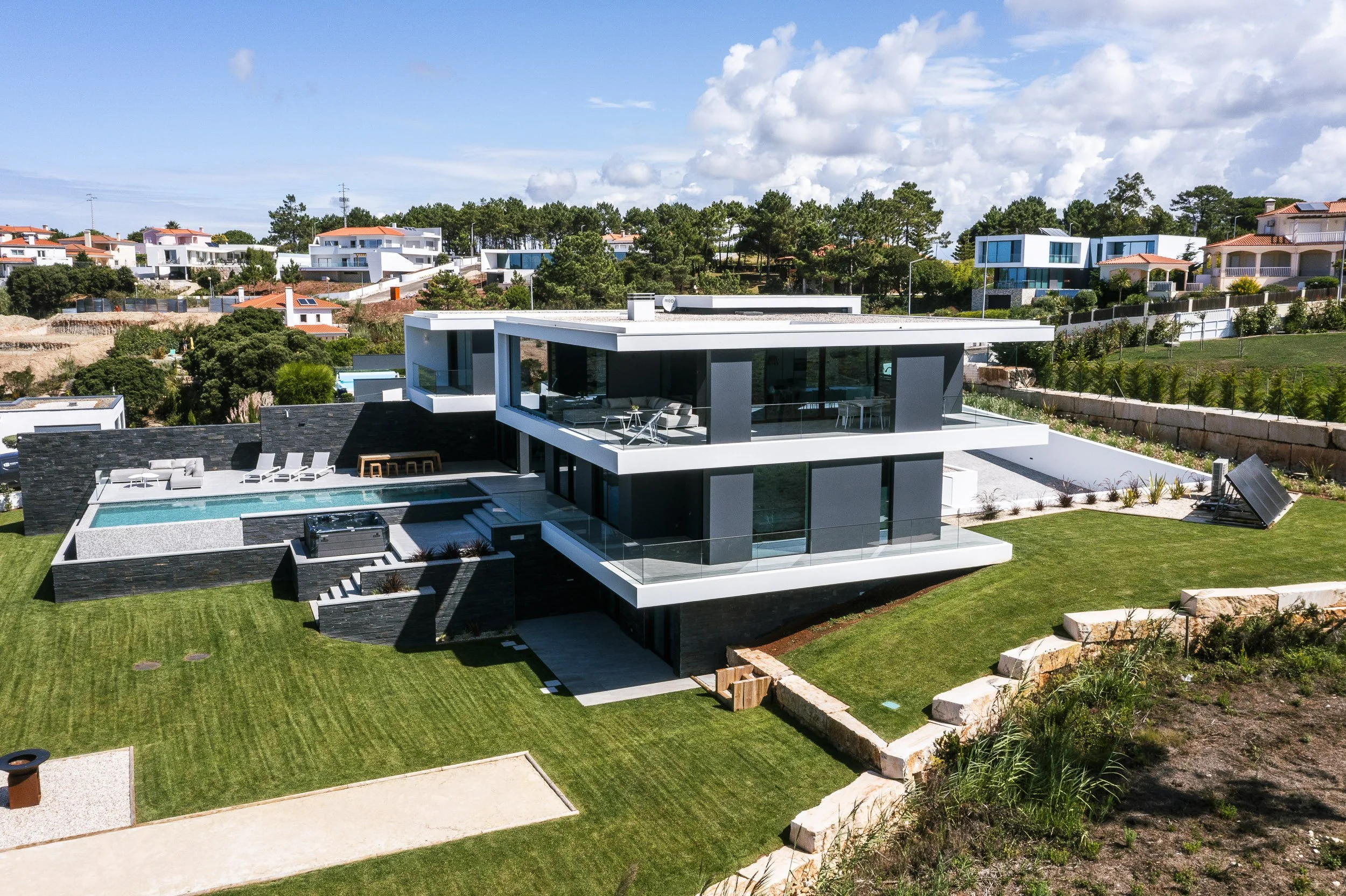foz-do-arelho-contemporary-private-residence-portugal-aerial-photography091.jpg