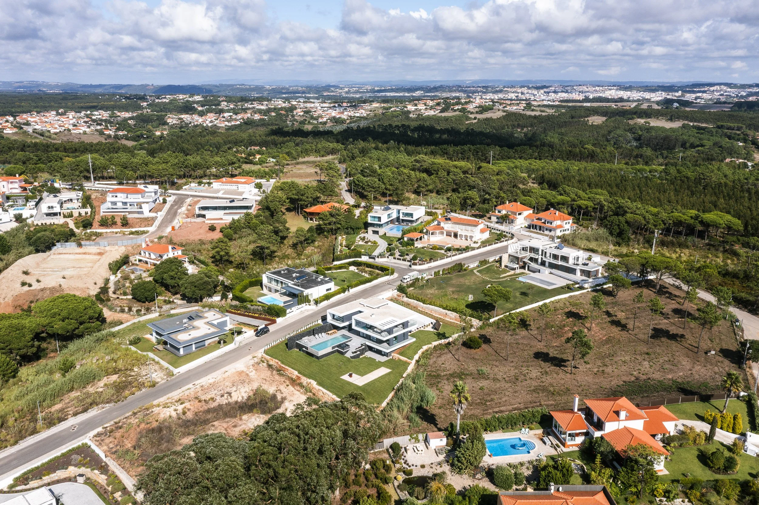 foz-do-arelho-contemporary-private-residence-portugal-aerial-photography095.jpg