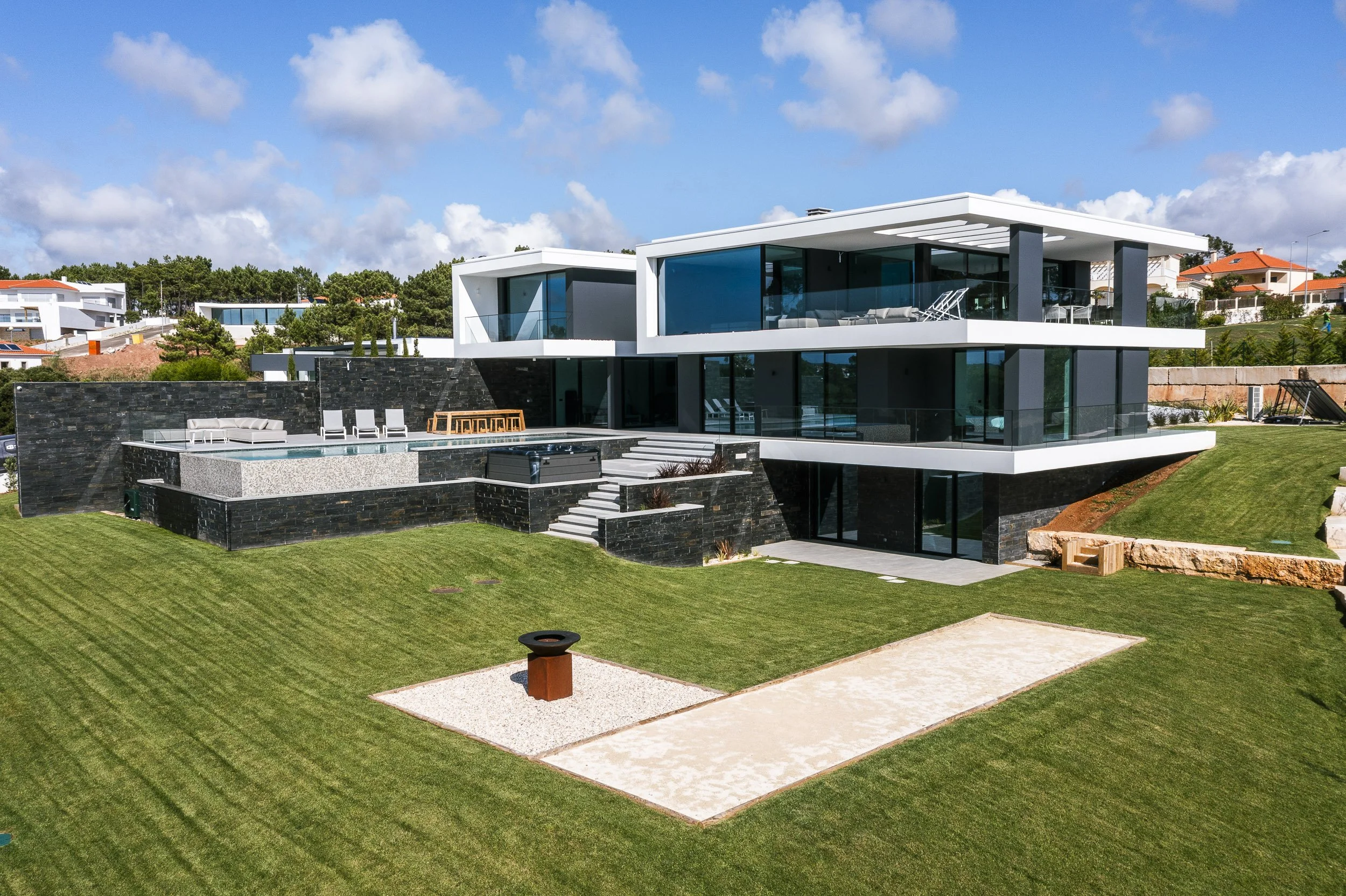 foz-do-arelho-contemporary-private-residence-portugal-aerial-photography098.jpg