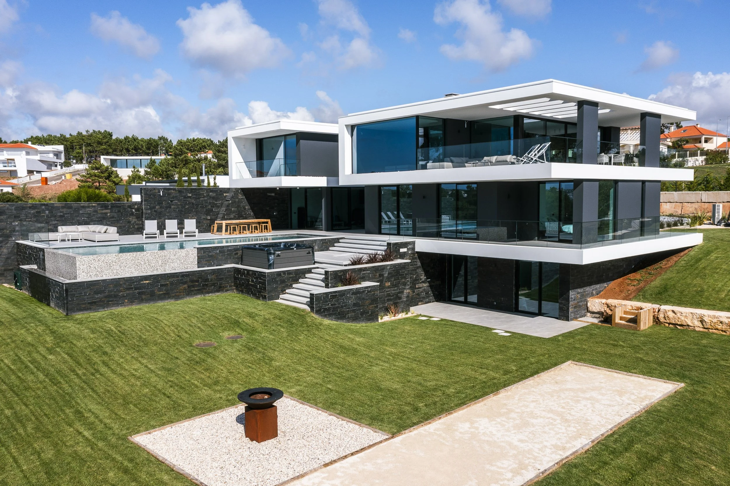 foz-do-arelho-contemporary-private-residence-portugal-aerial-photography099.jpg