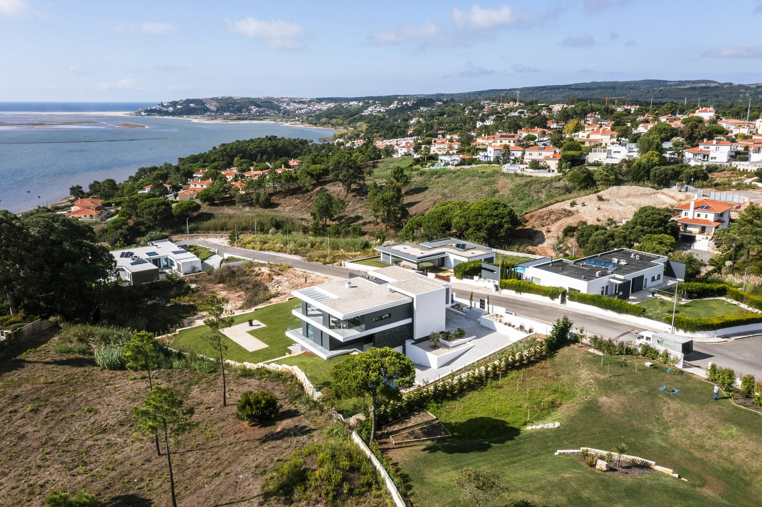 foz-do-arelho-contemporary-private-residence-portugal-aerial-photography112.jpg