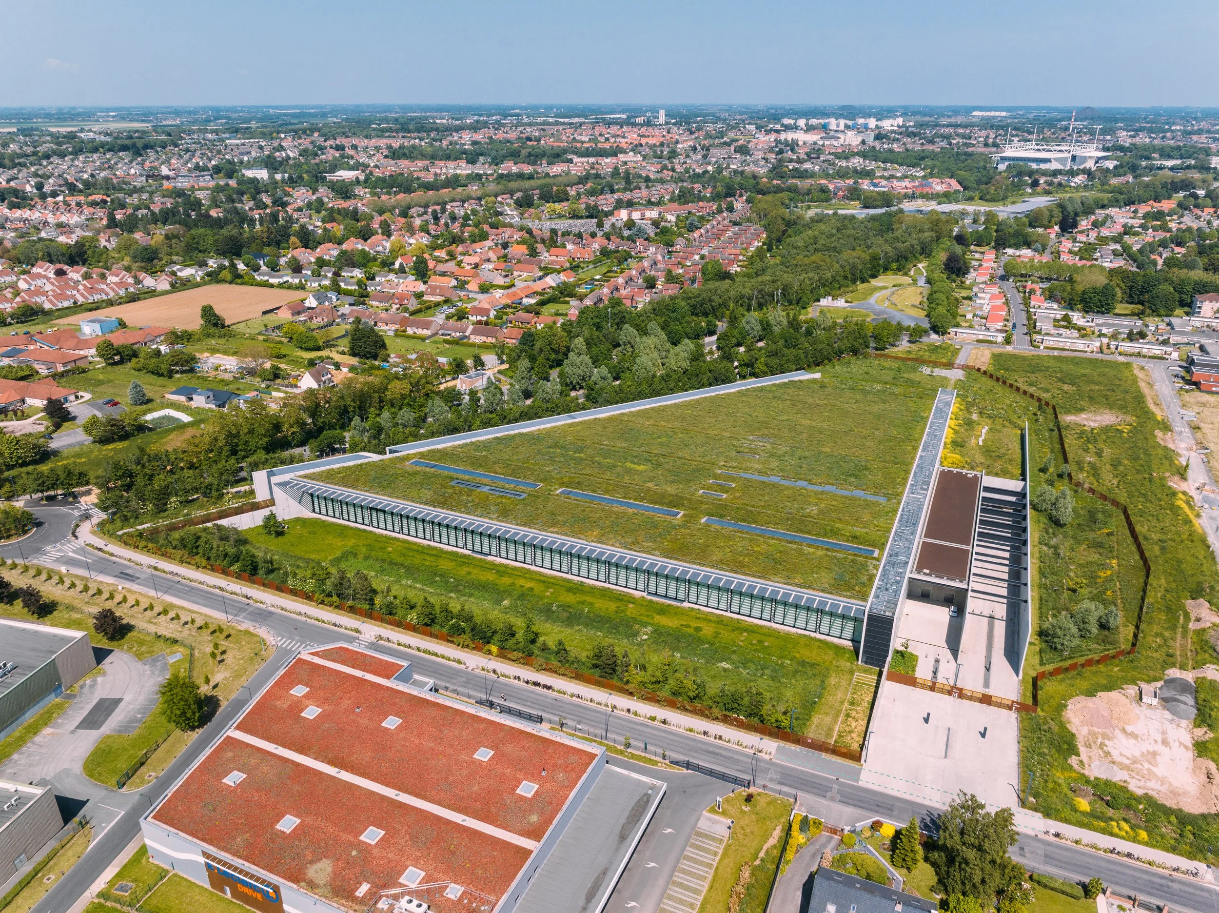 centre-de-conservation-du-louvre-lievin-rshp-vues-aeriennes-campagne-028.jpg