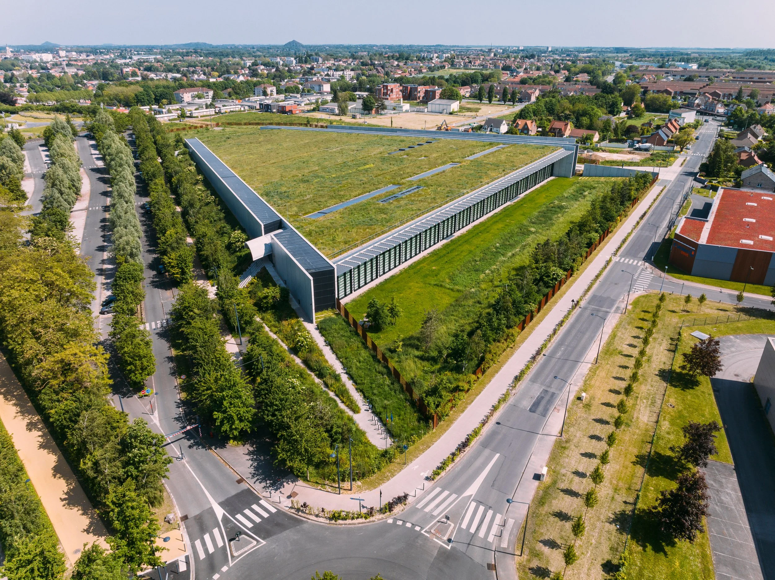 centre-de-conservation-du-louvre-lievin-rshp-vues-aeriennes-campagne-054.jpg