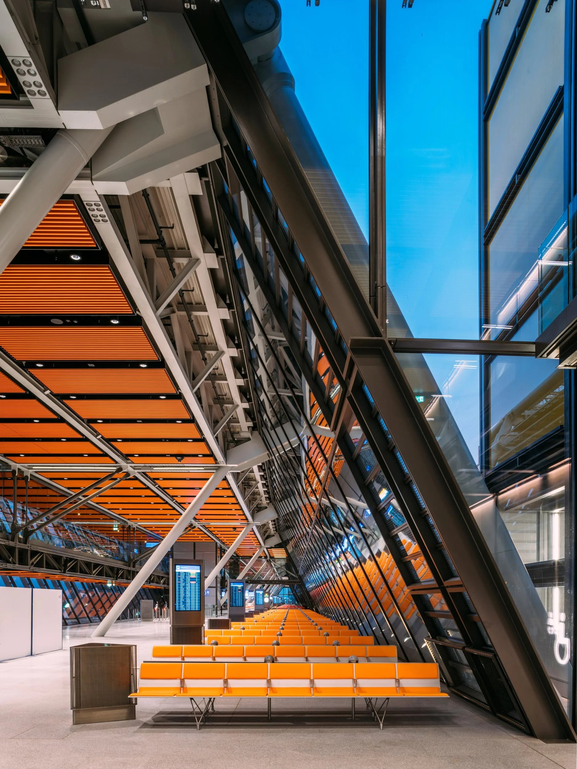 geneva-international-airport-east-wing-rshp-interior-013.jpg