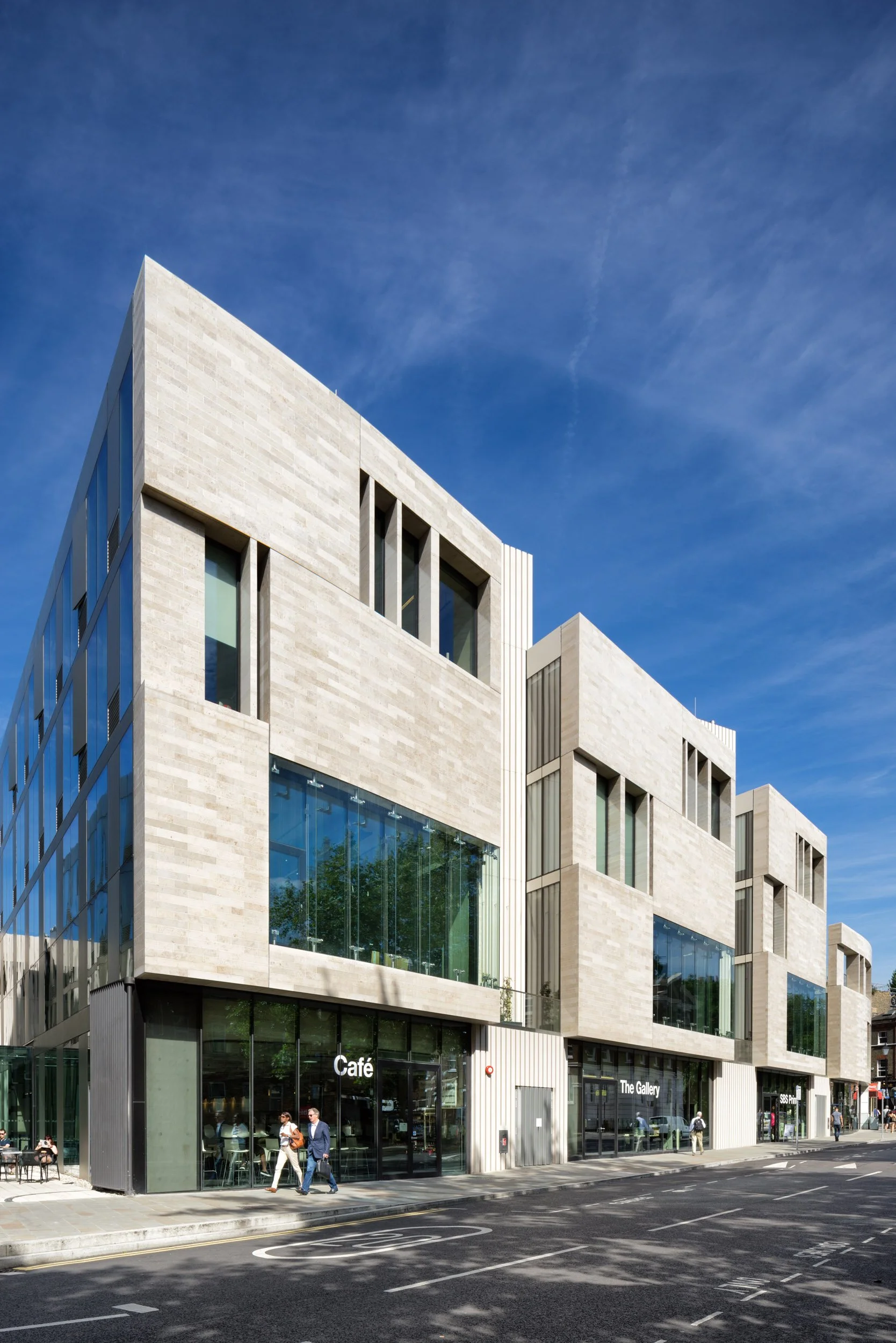 university-of-greenwich-library-academic-building-london-exterior-05.jpg