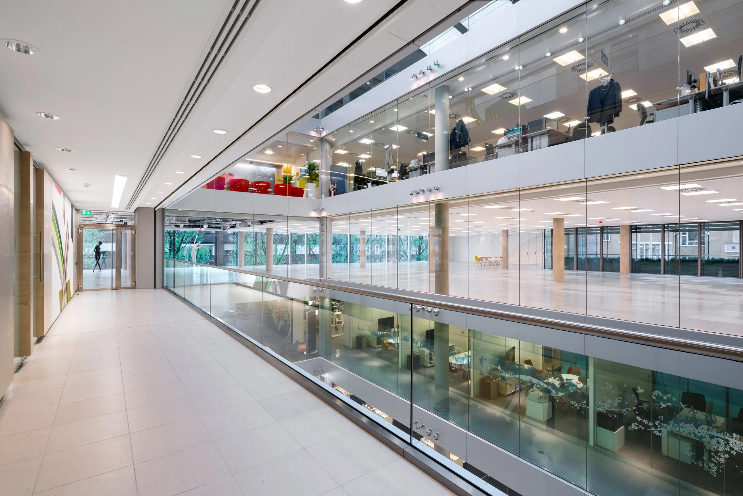 90-whitfield-street-office-atrium-interior-derwent-11.jpg
