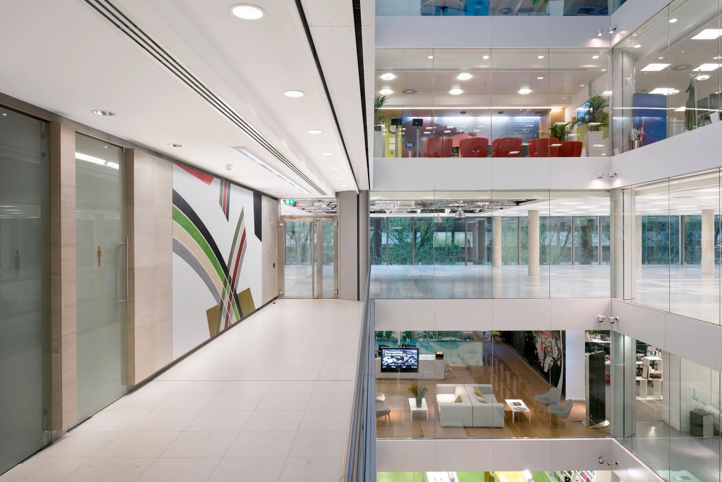 90-whitfield-street-office-atrium-interior-derwent-15.jpg