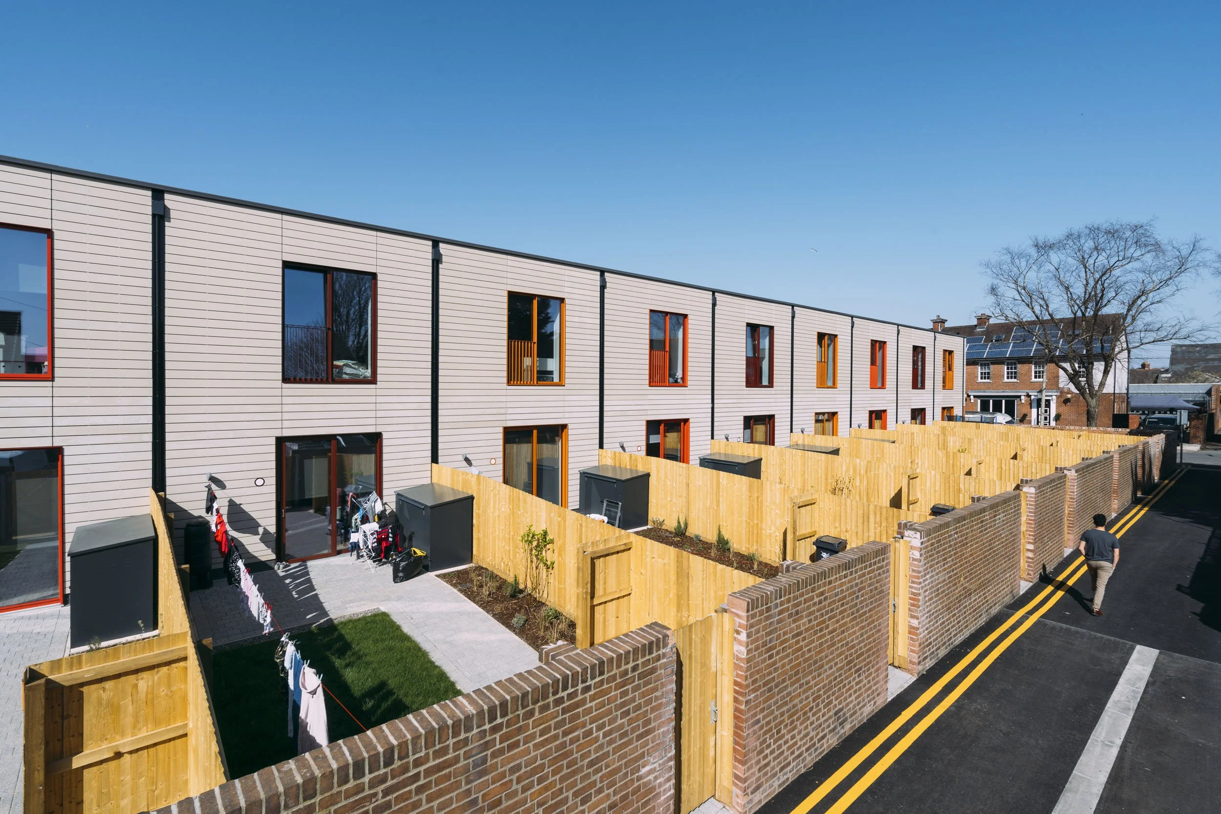 crofts-street-cardiff-modular-housing-rshp-architectural-photography-19.jpg