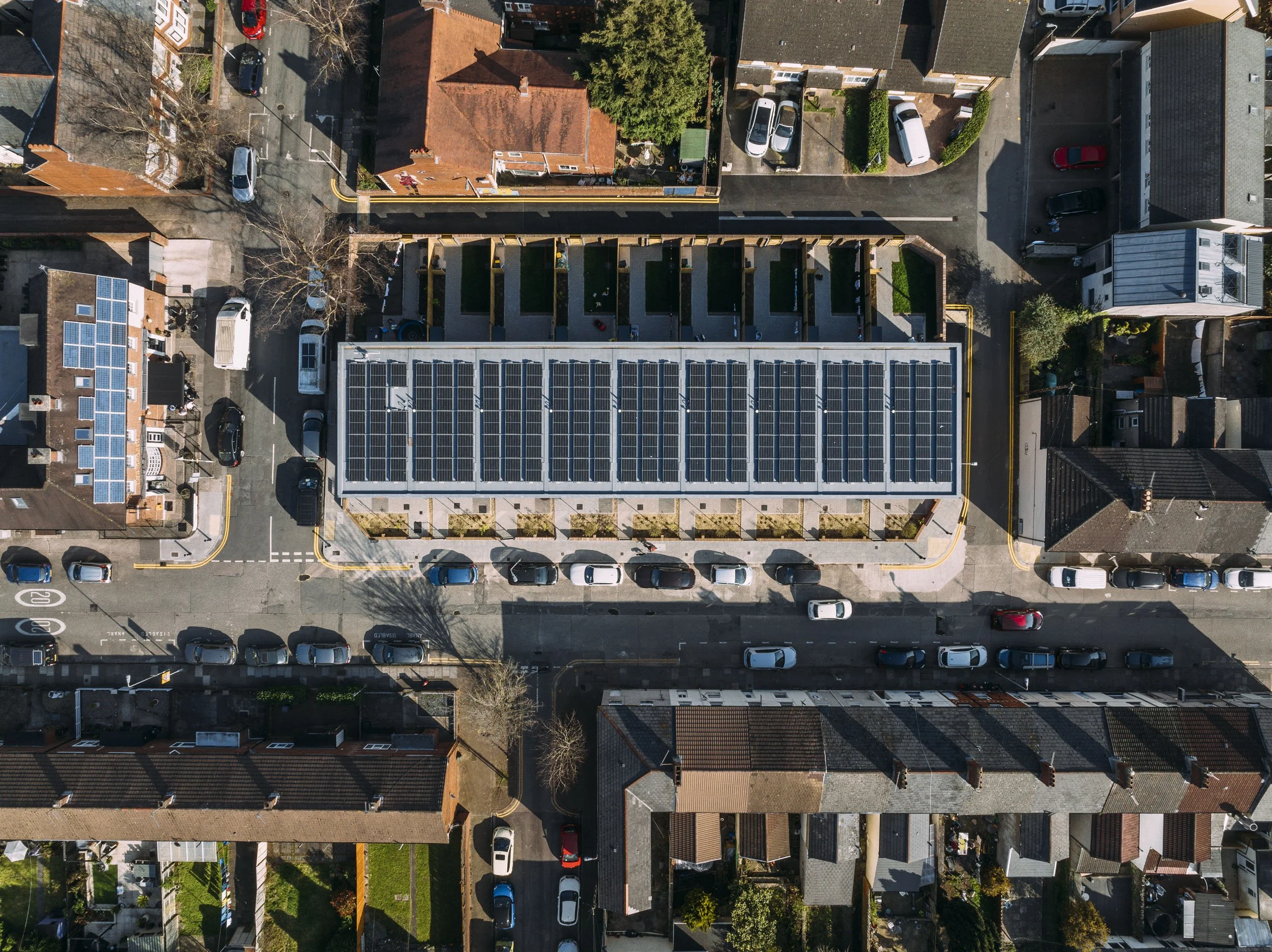 crofts-street-cardiff-modular-housing-rshp-aerial-34.jpg