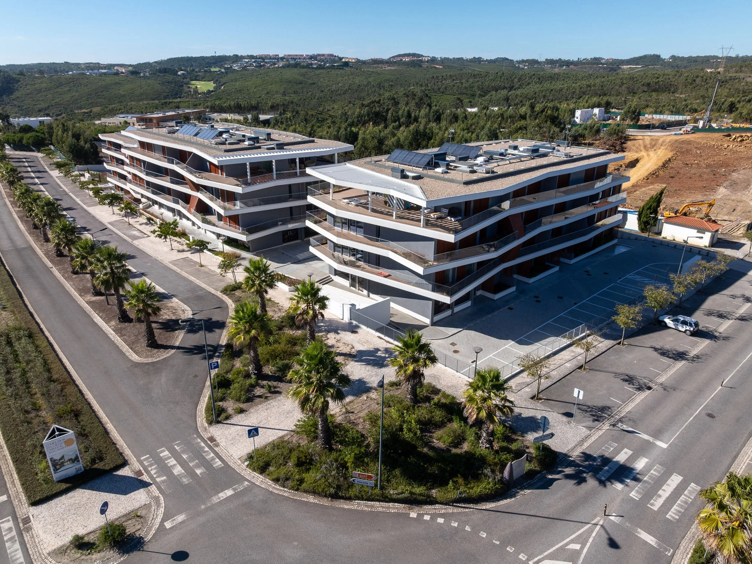 belas-clube-de-campo-sintra-portugal-luxury-residential-golf-resort-aerial-03.jpg