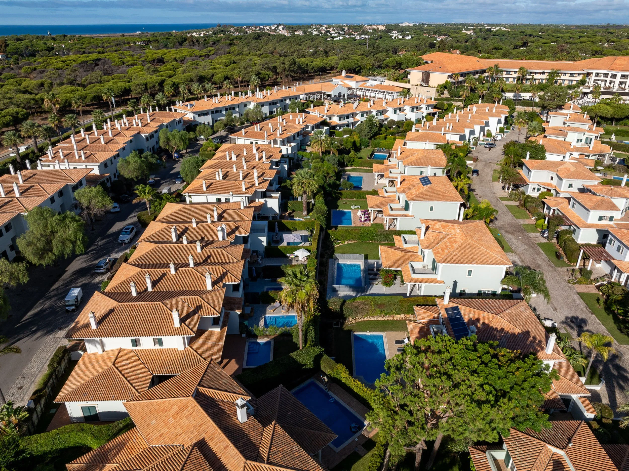 quinta-do-lago-algarve-portugal-luxury-residential-golf-resort-aerial-34.jpg