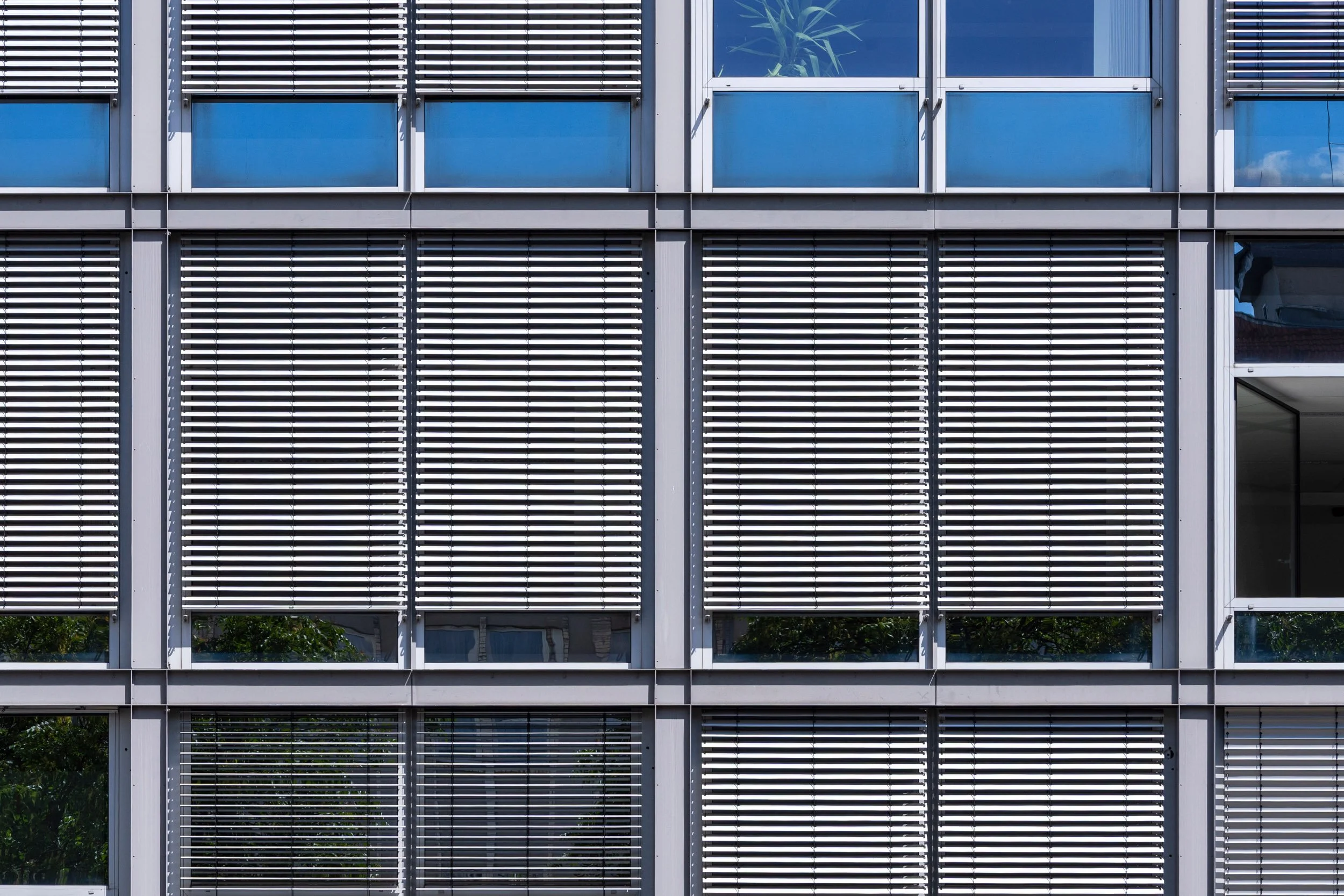rungestrasse-9-berlin-office-facade-detail-arax-32.jpg