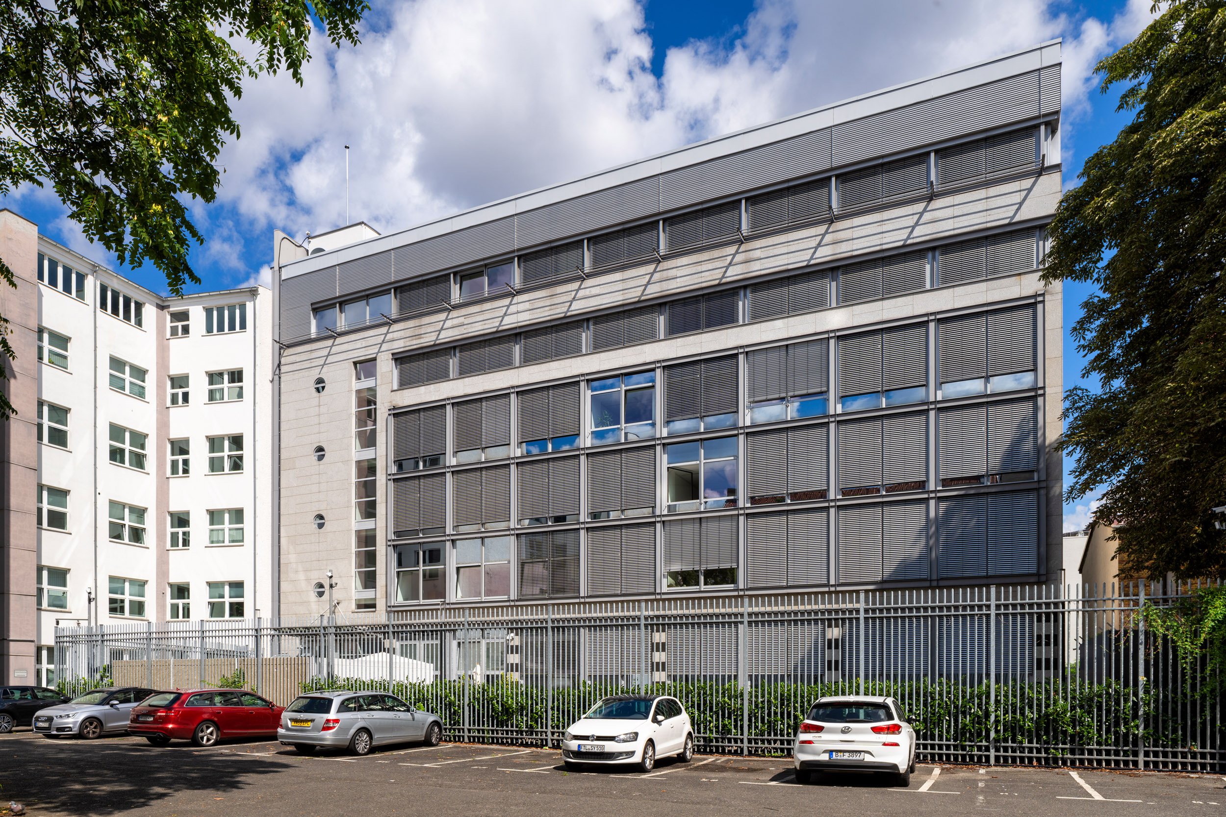 rungestrasse-9-berlin-office-building-arax-06.jpg