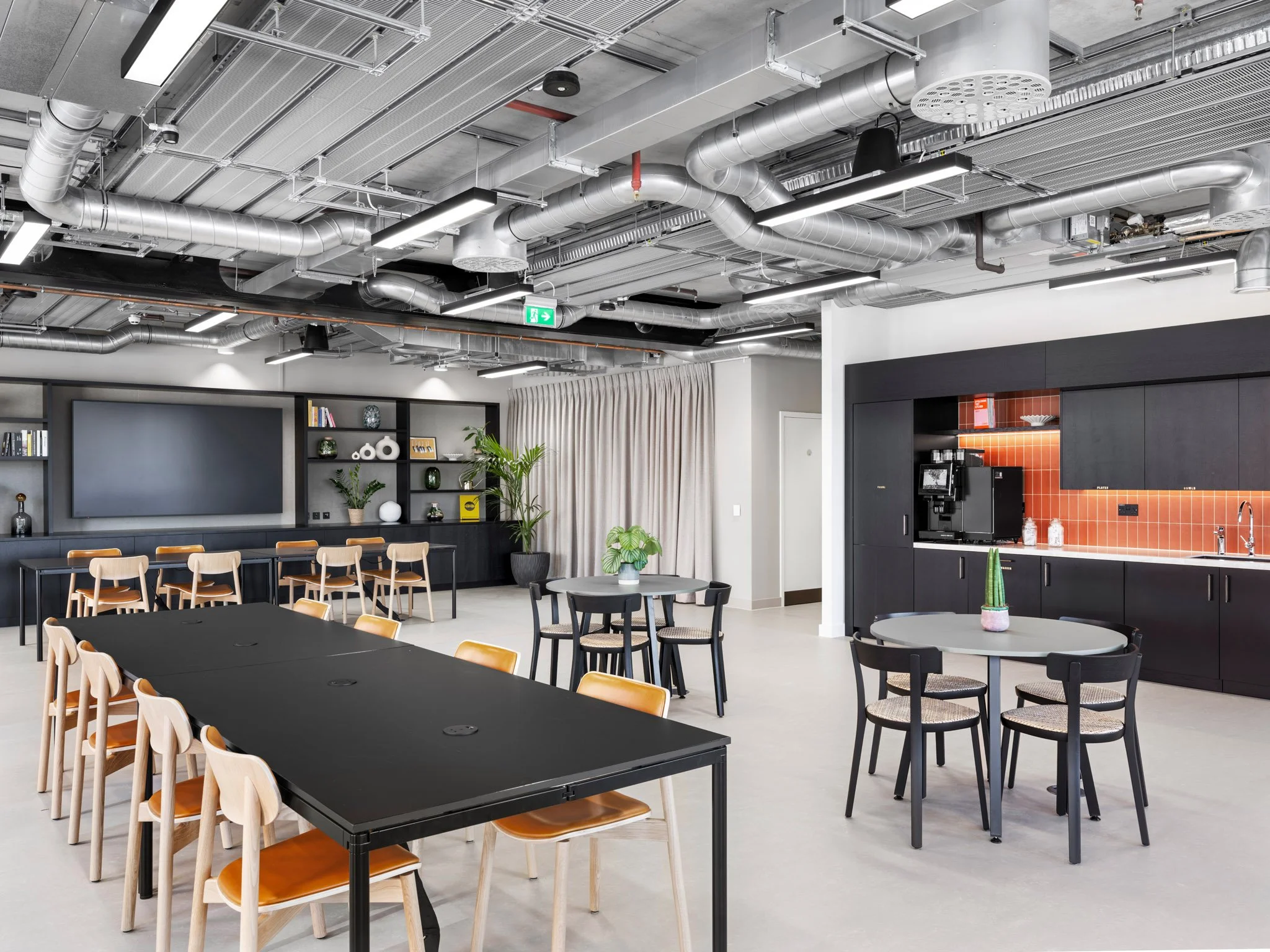 the-forge-bankside-office-workplace-interiors-landsec-joas-souza-12.jpg