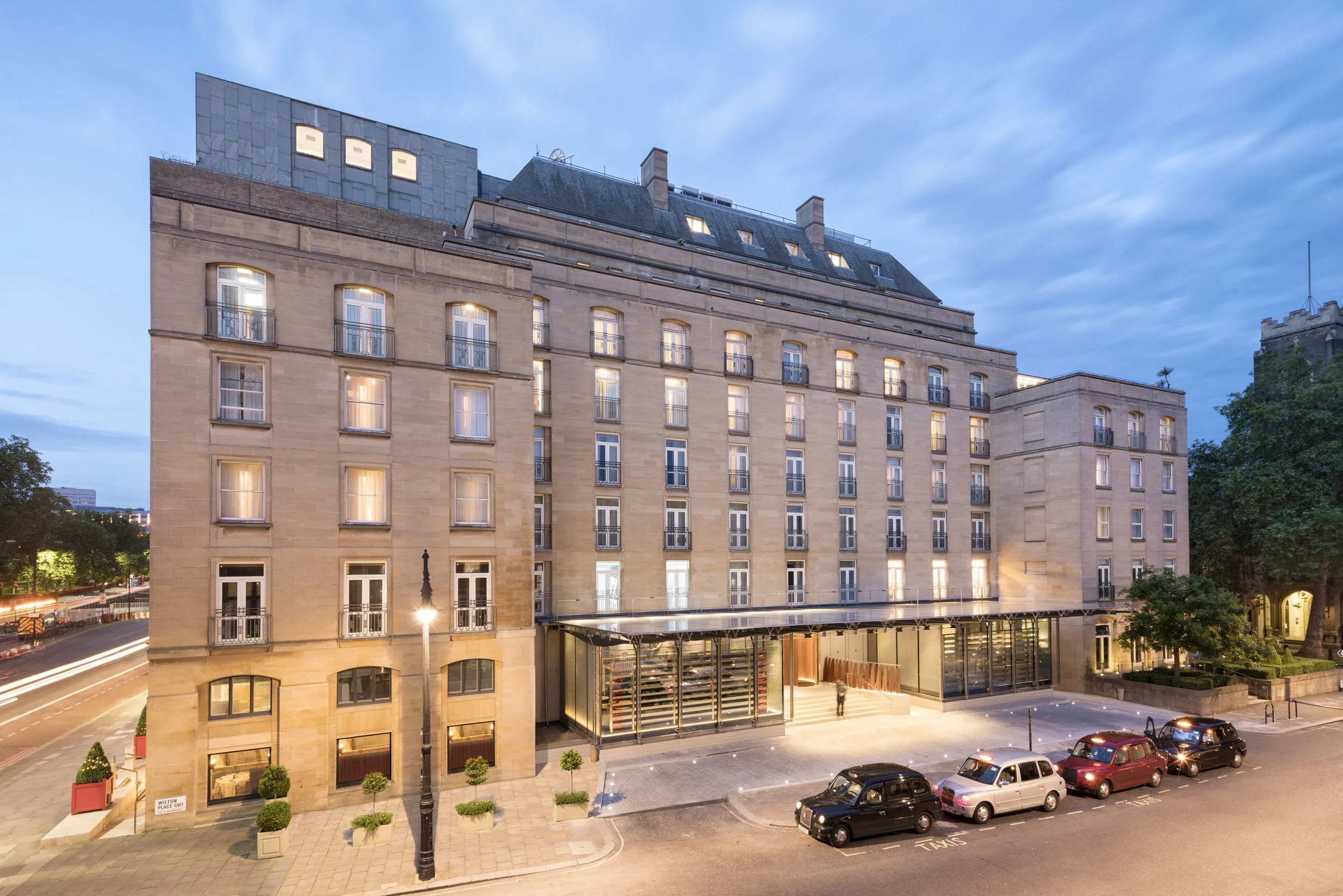 the-berkeley-hotel-new-entrance-knightsbridge-rshp-architectural-photography-joas-souza-03.jpg
