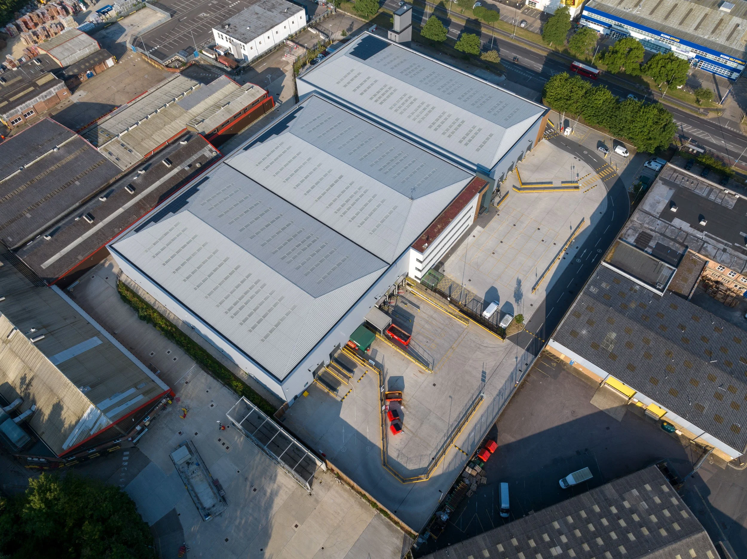 orpington-greater-london-uk-amazon-logistics-warehouse-aerial-40.jpg