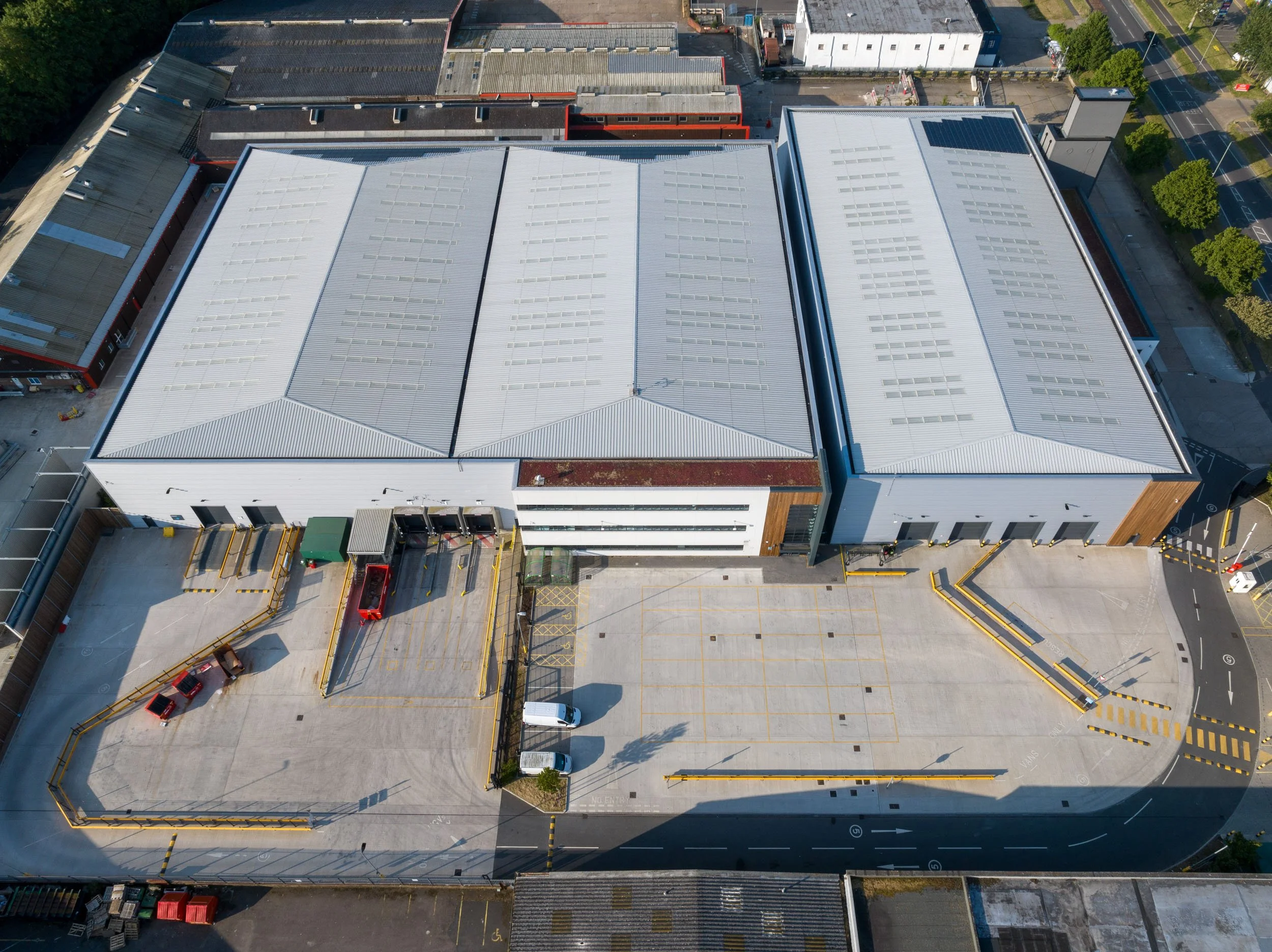 orpington-greater-london-uk-amazon-logistics-warehouse-aerial-42.jpg