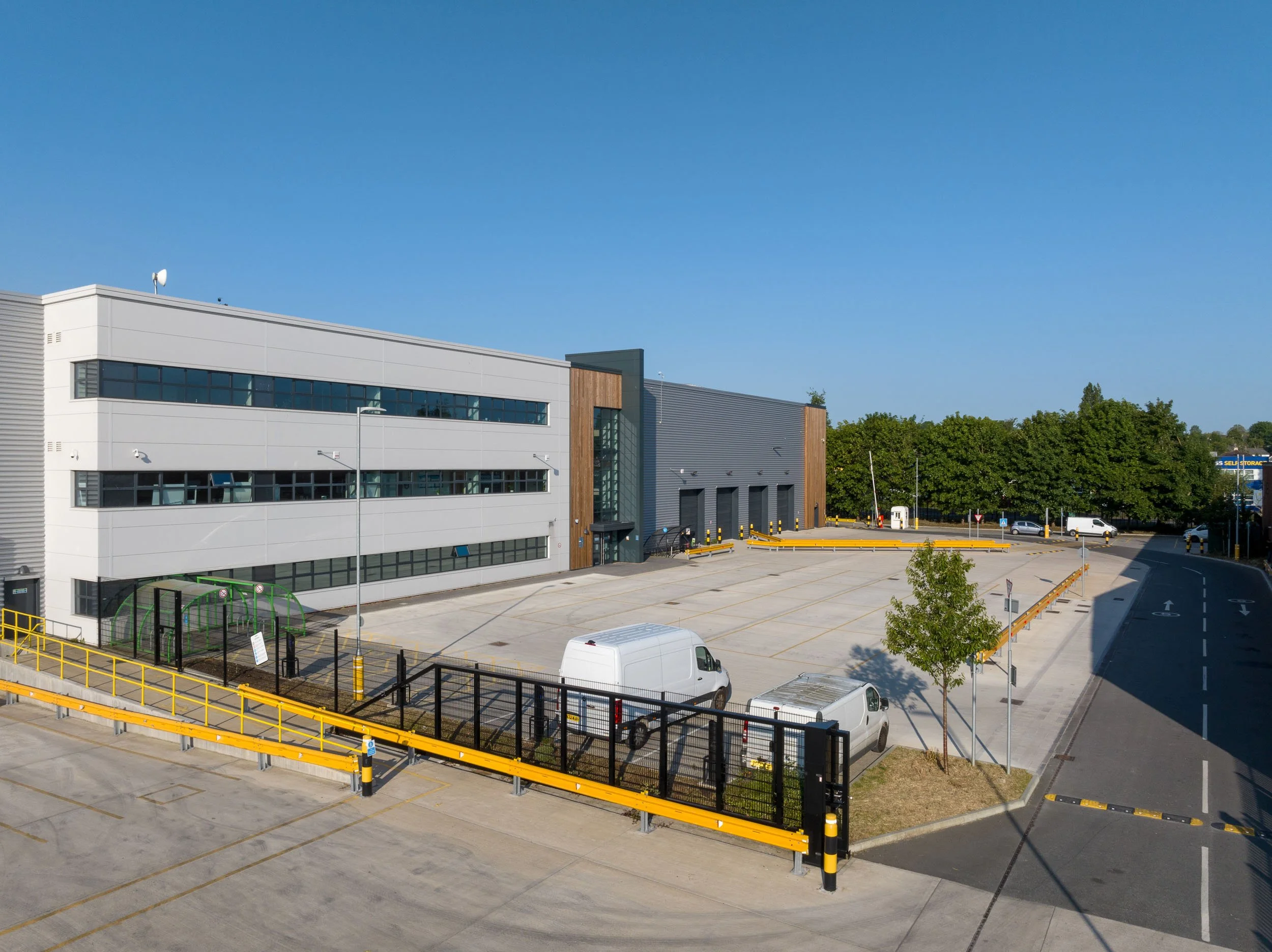 orpington-greater-london-uk-amazon-logistics-warehouse-aerial-57.jpg