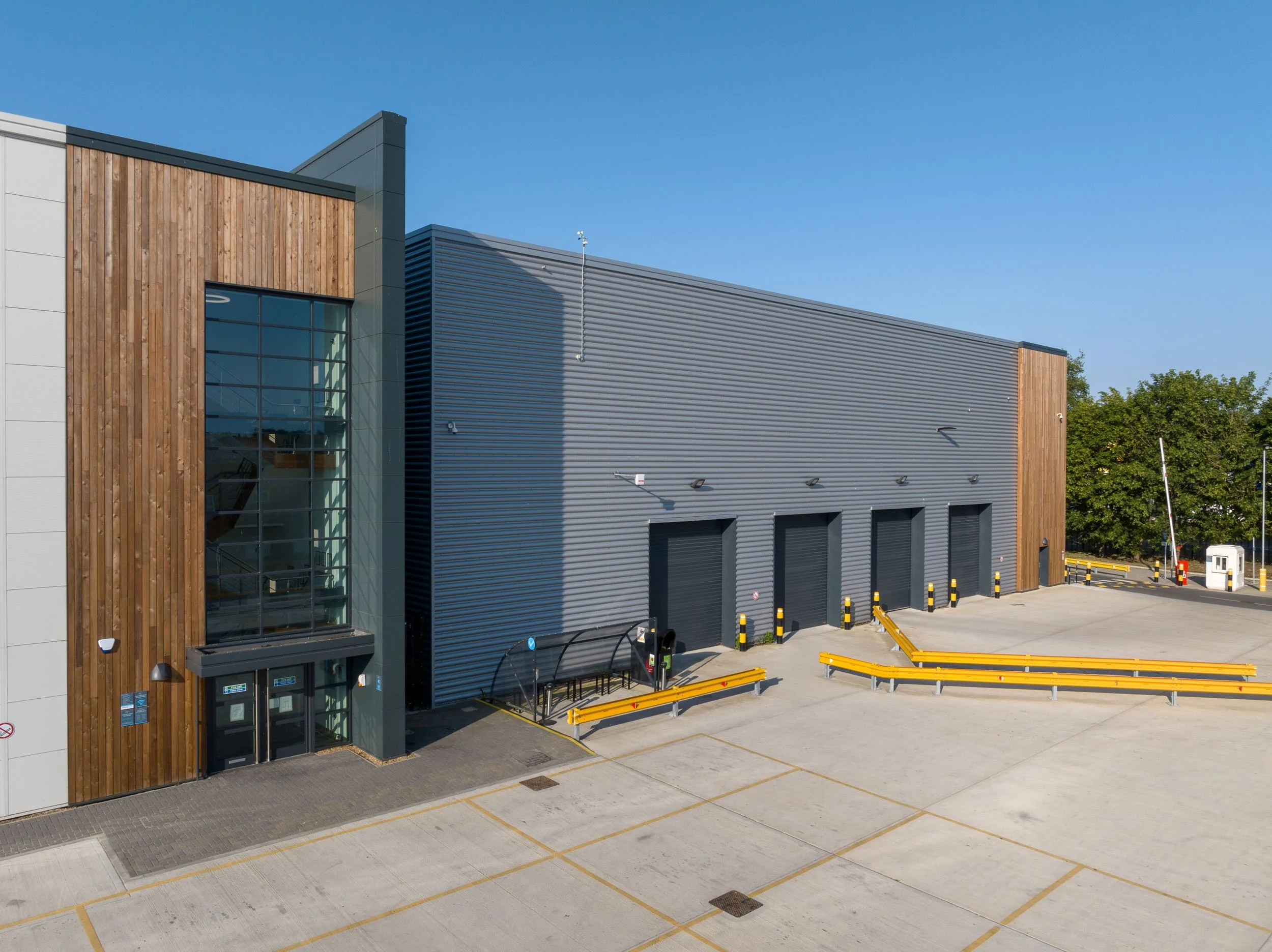 orpington-greater-london-uk-amazon-logistics-warehouse-aerial-58.jpg