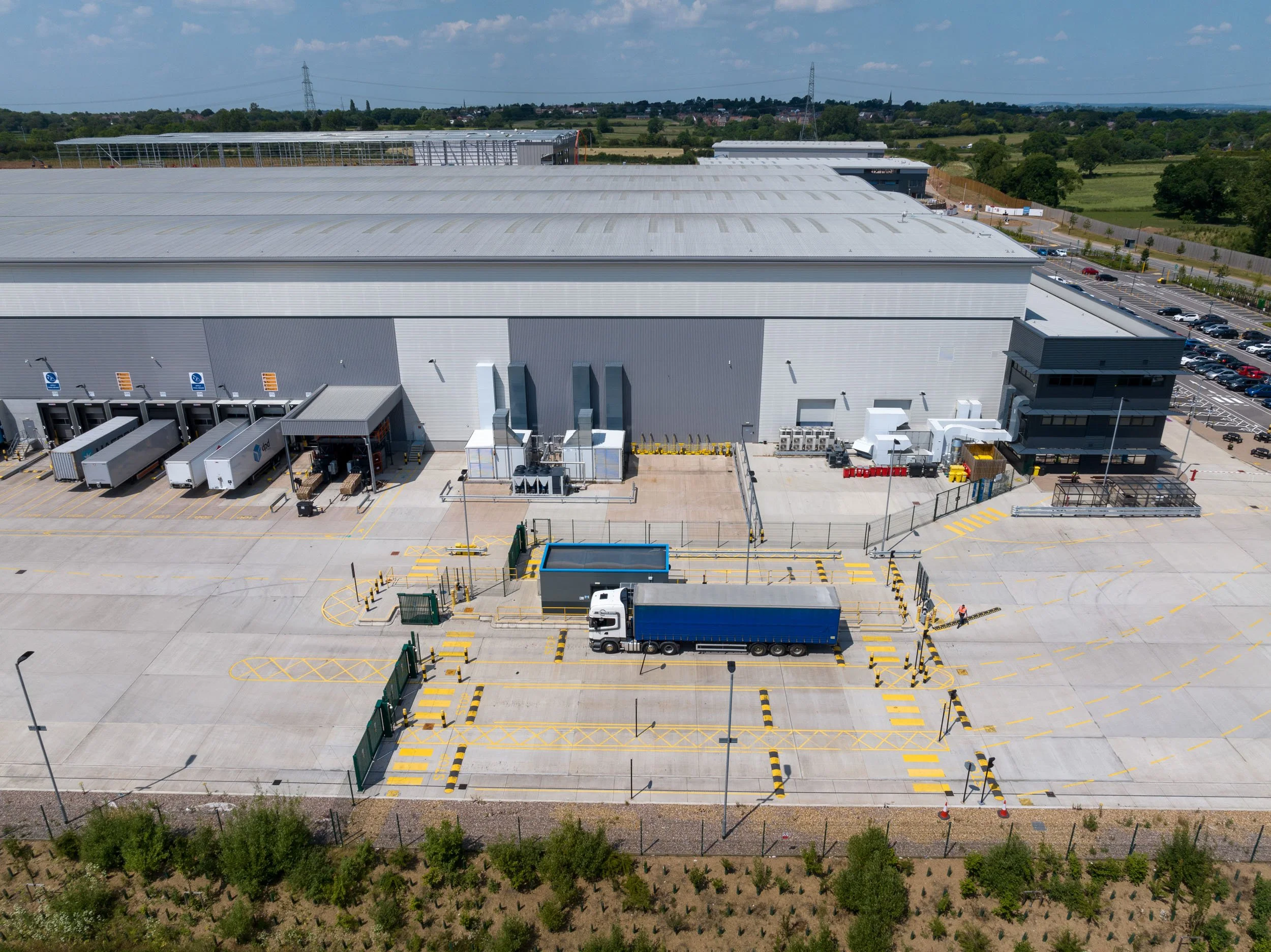 hinckley-leicestershire-uk-amazon-logistics-warehouse-aerial-65.jpg